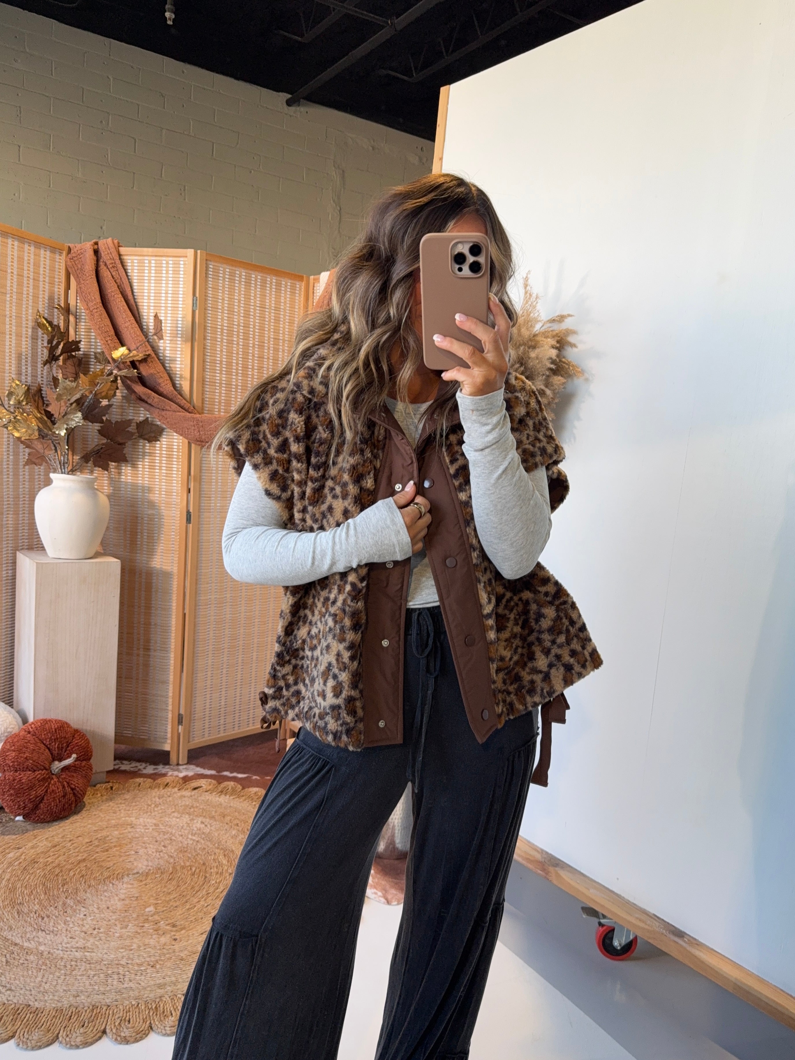Everleigh Sherpa Vest Leopard