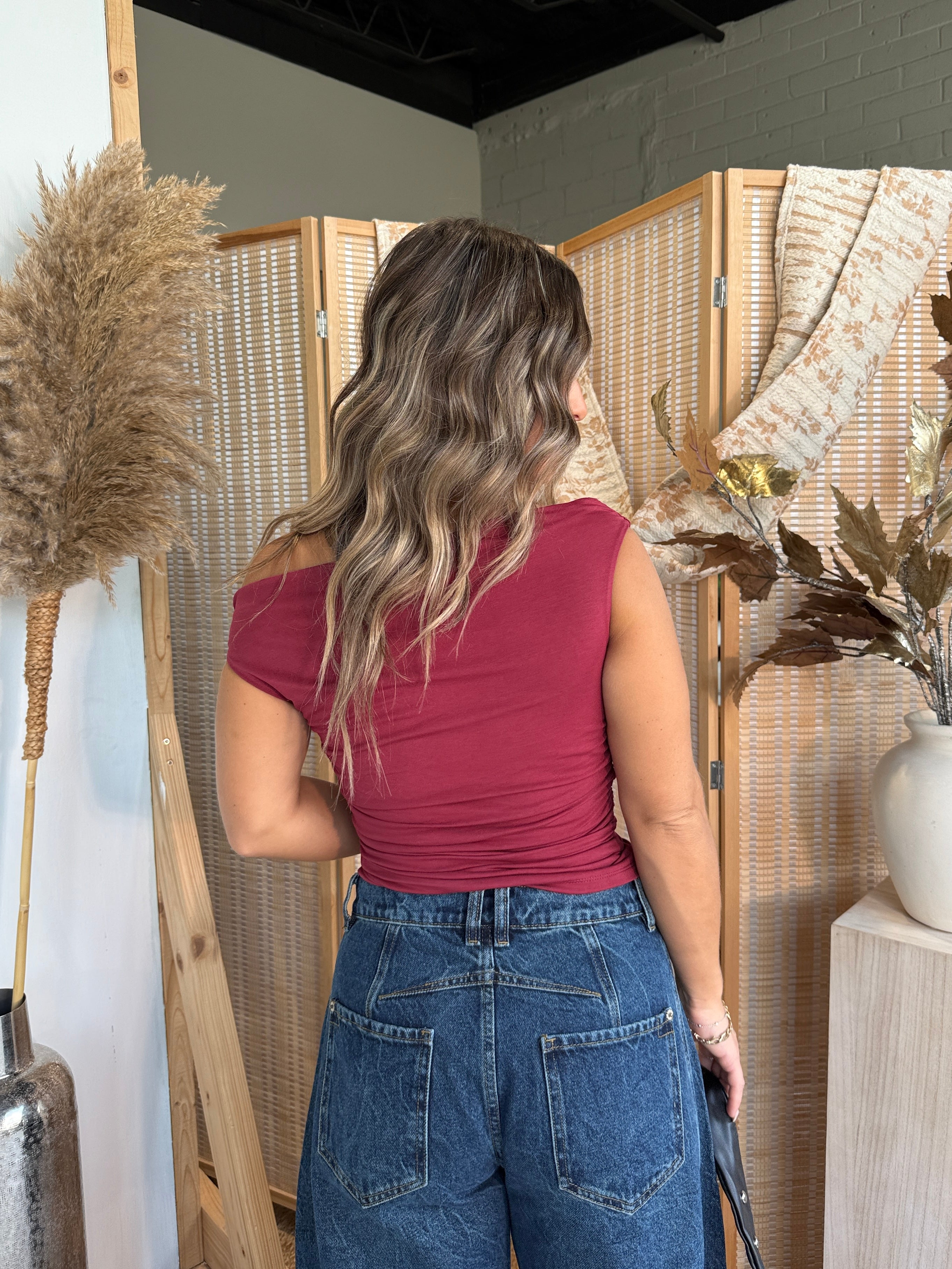 Velvet Leaves One Shoulder Top Maroon