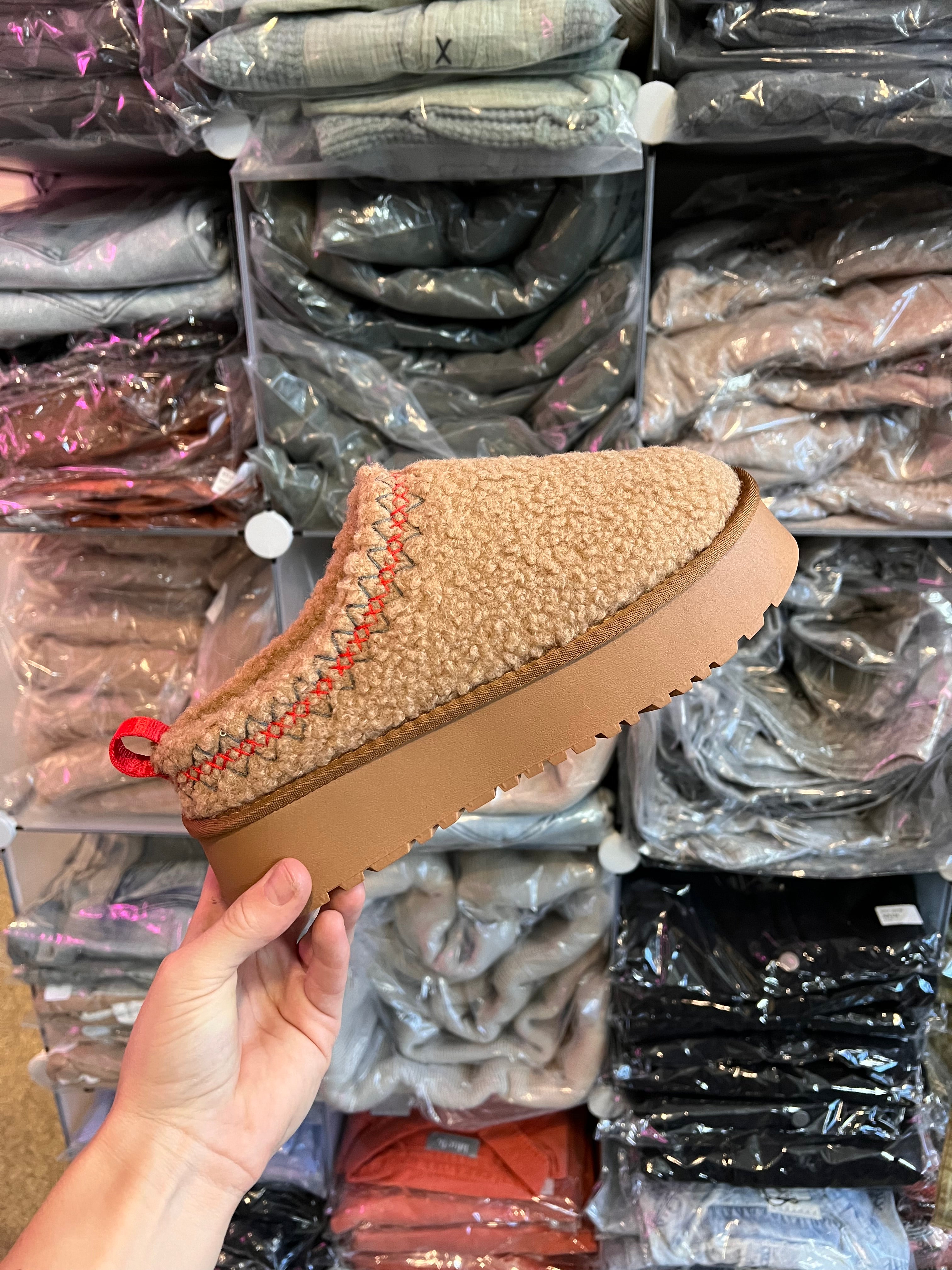 Hadley Sherpa Platform Winter Slides Camel