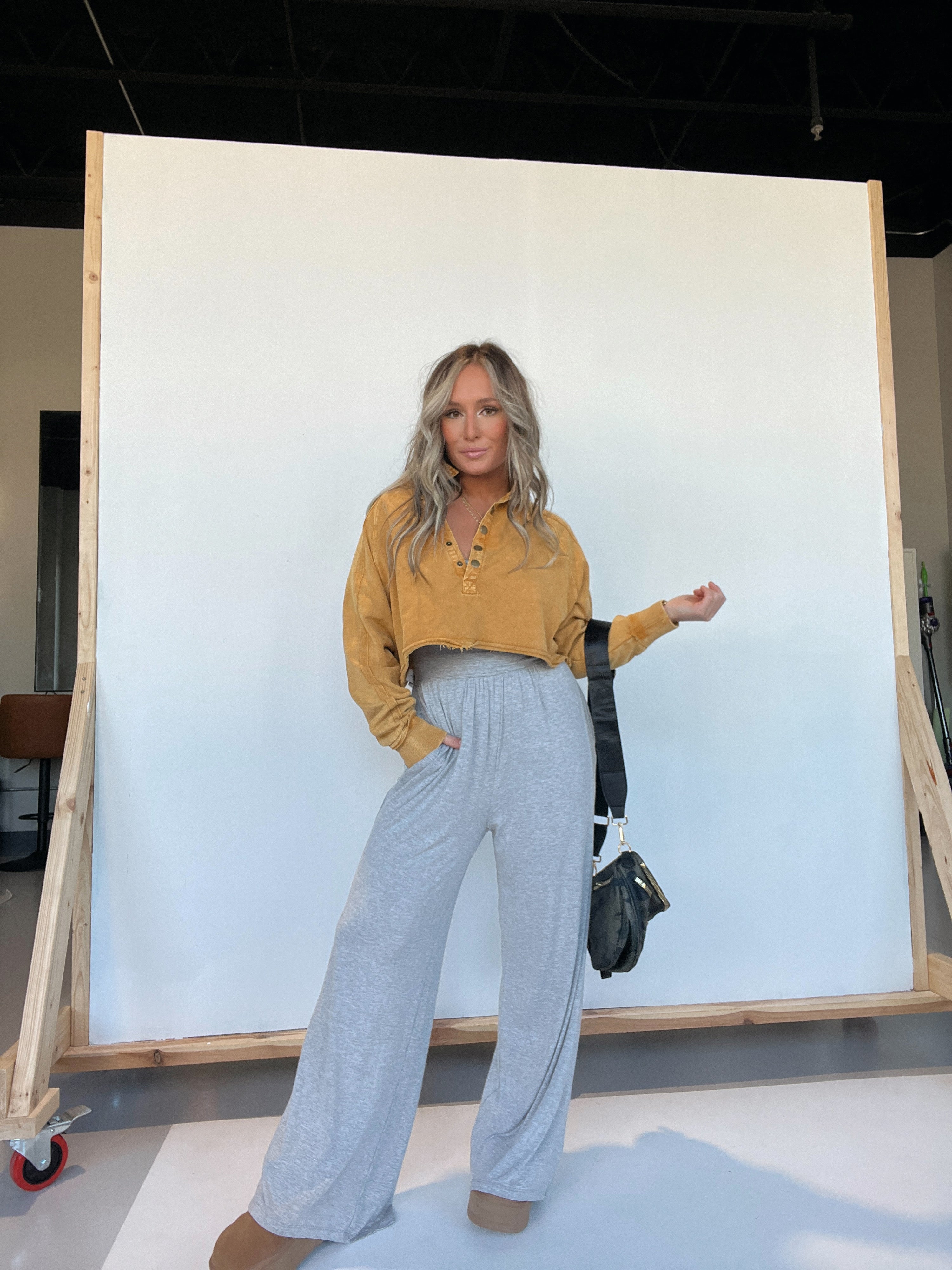 FP Dupe Cropped Sweatshirt Camel