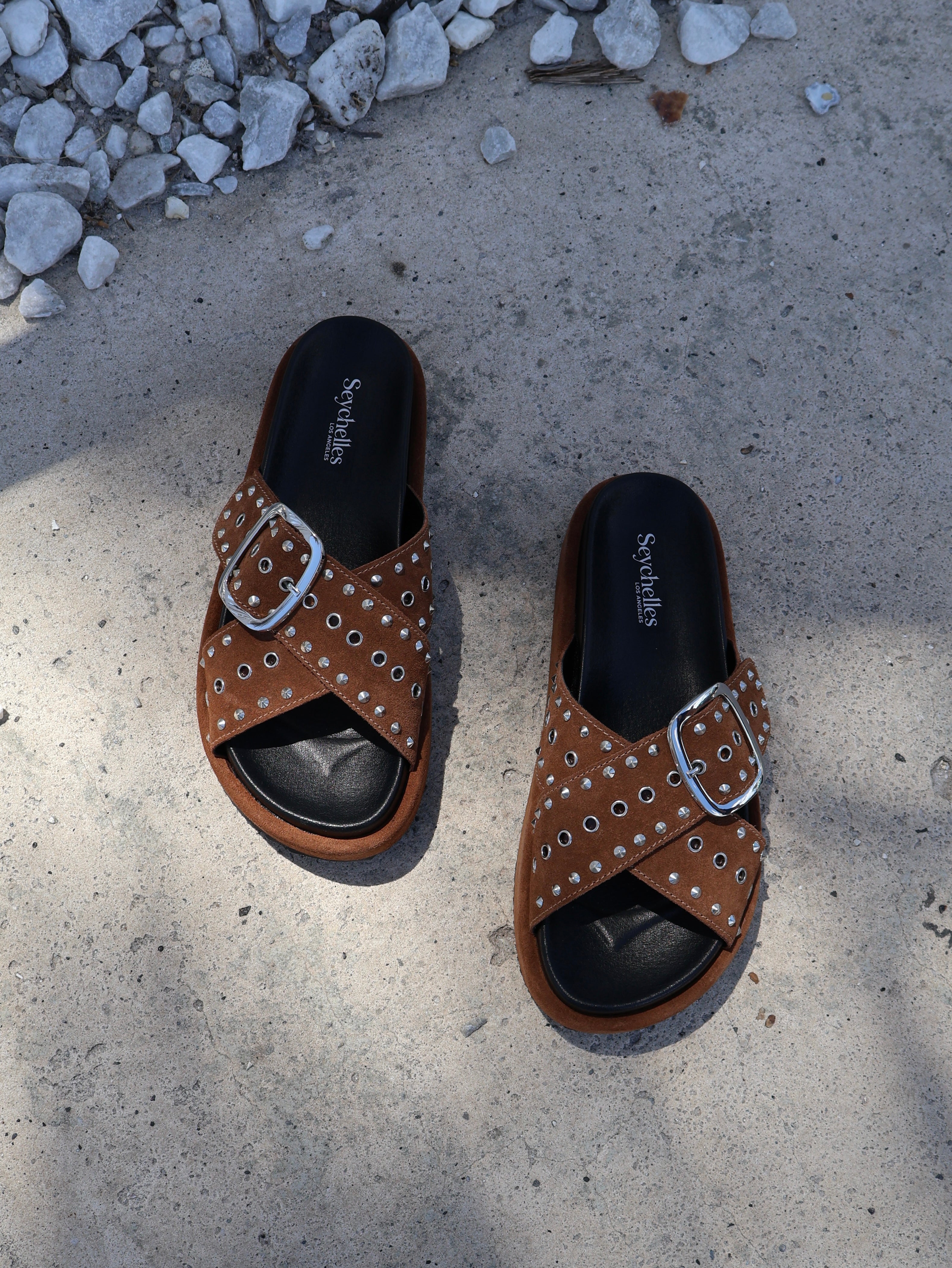 Crushing Wave Slides Tan Suede