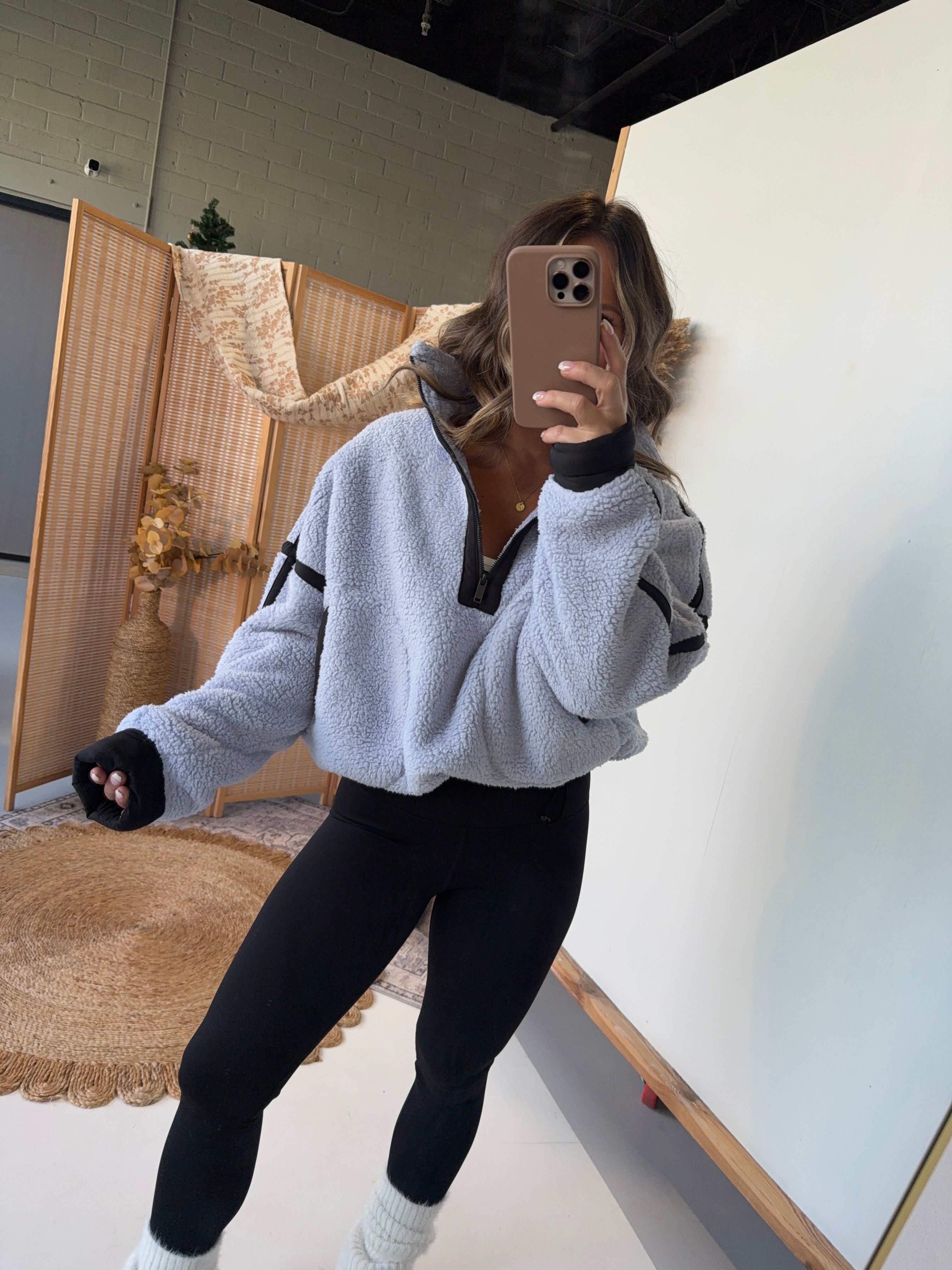 Cozy Cabin Sherpa Pullover Blue/Black