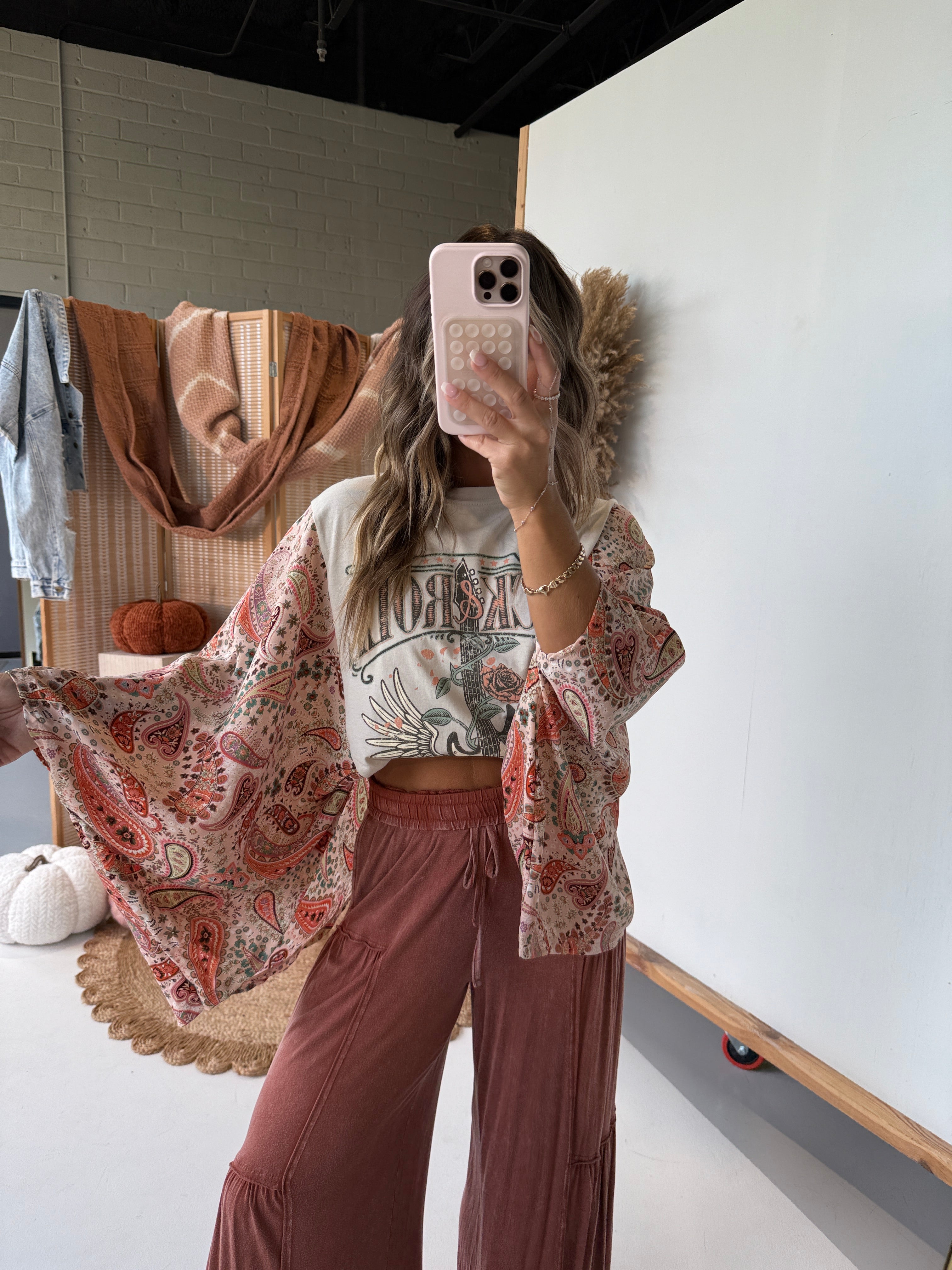 Rock N Roll Vintage Kimono Tee White