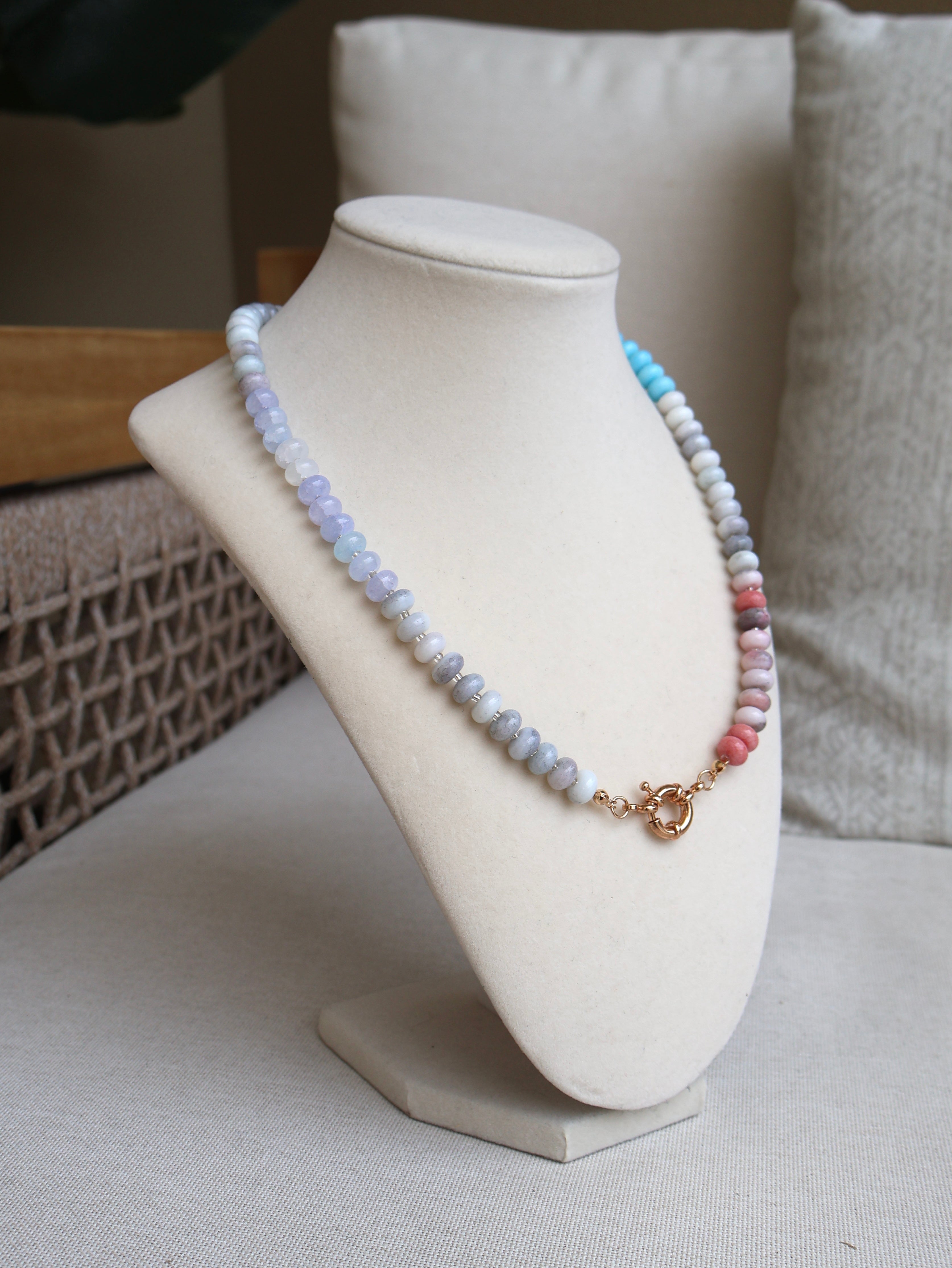 Jada Beaded Necklace Blue Multi