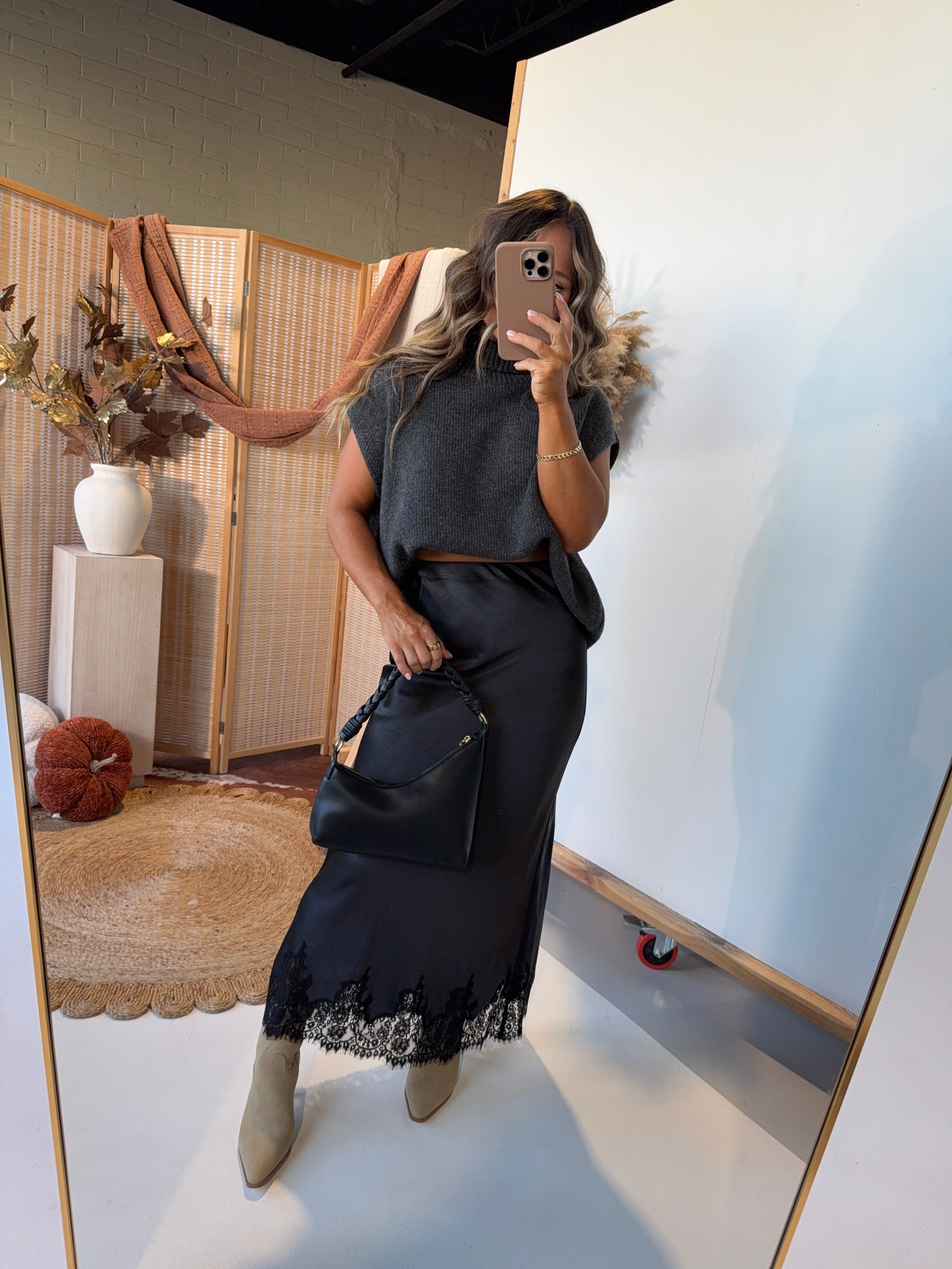 Night Sky Glow Maxi Skirt Black