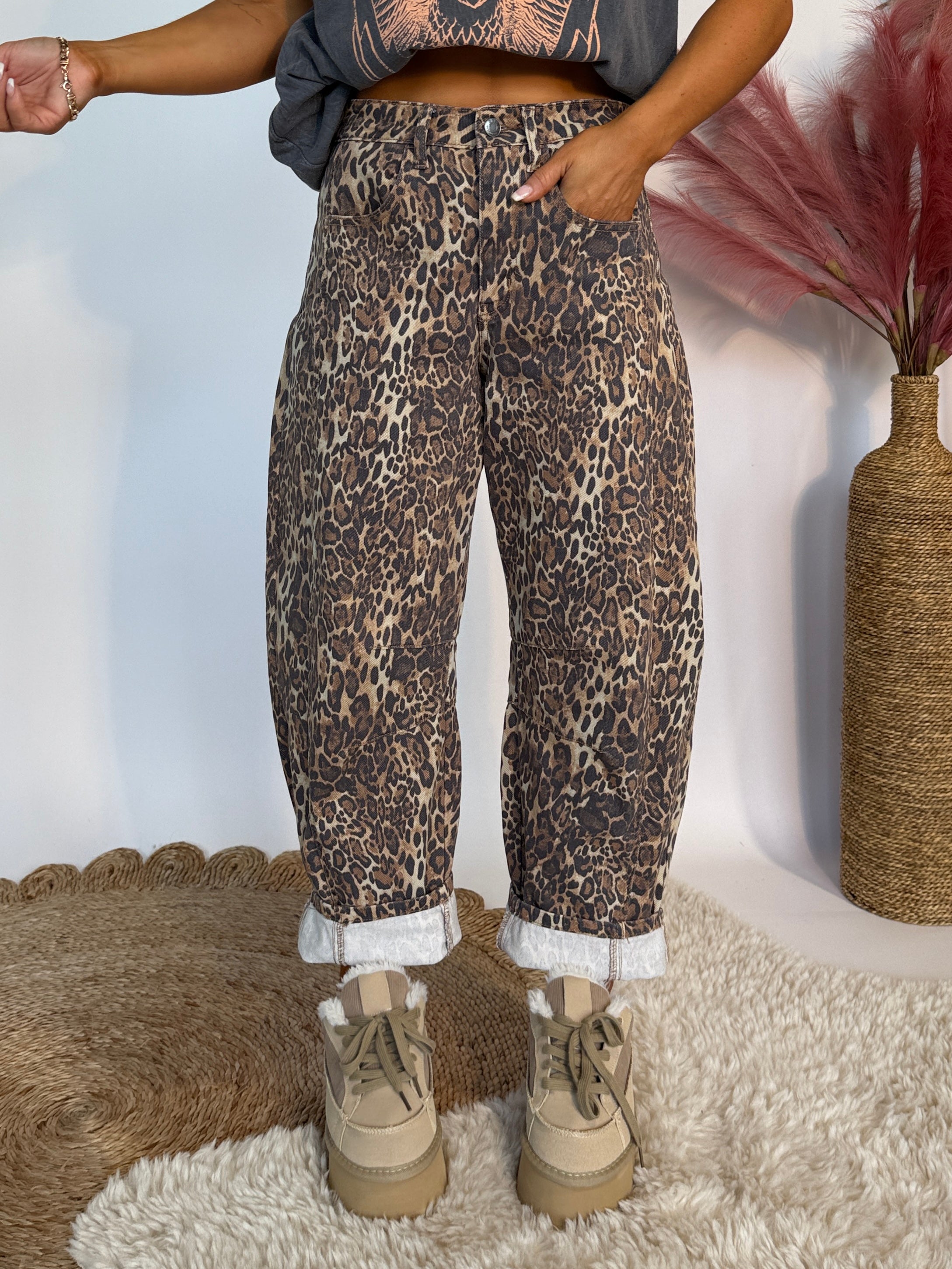 Alley Cat Barrel Jeans Leopard