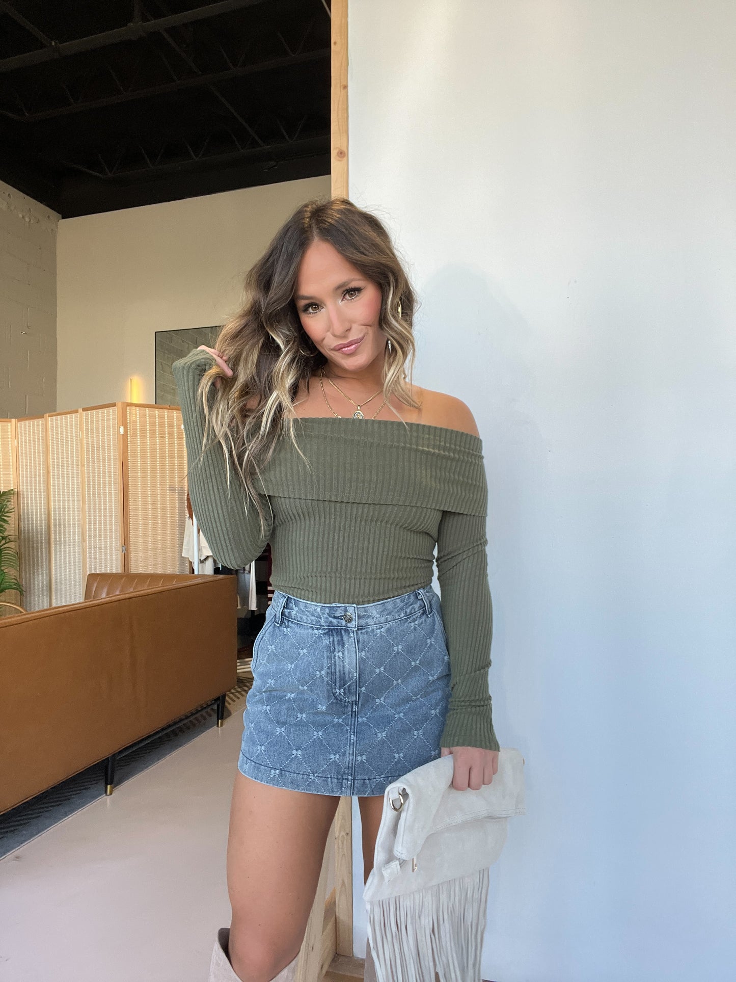 Fall Set Back Ribbed Off the Shoulder Top Olive