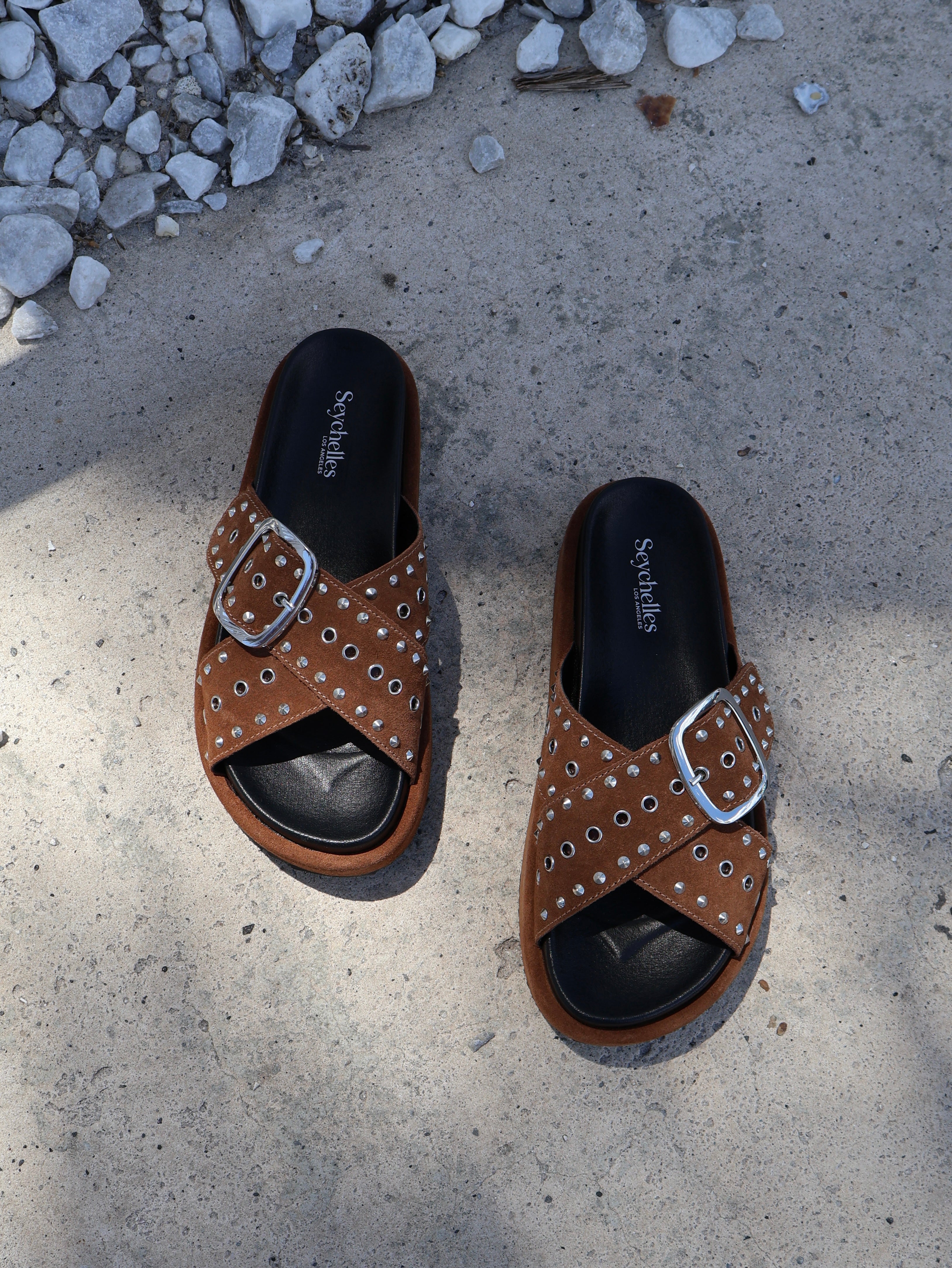 Crushing Wave Slides Tan Suede