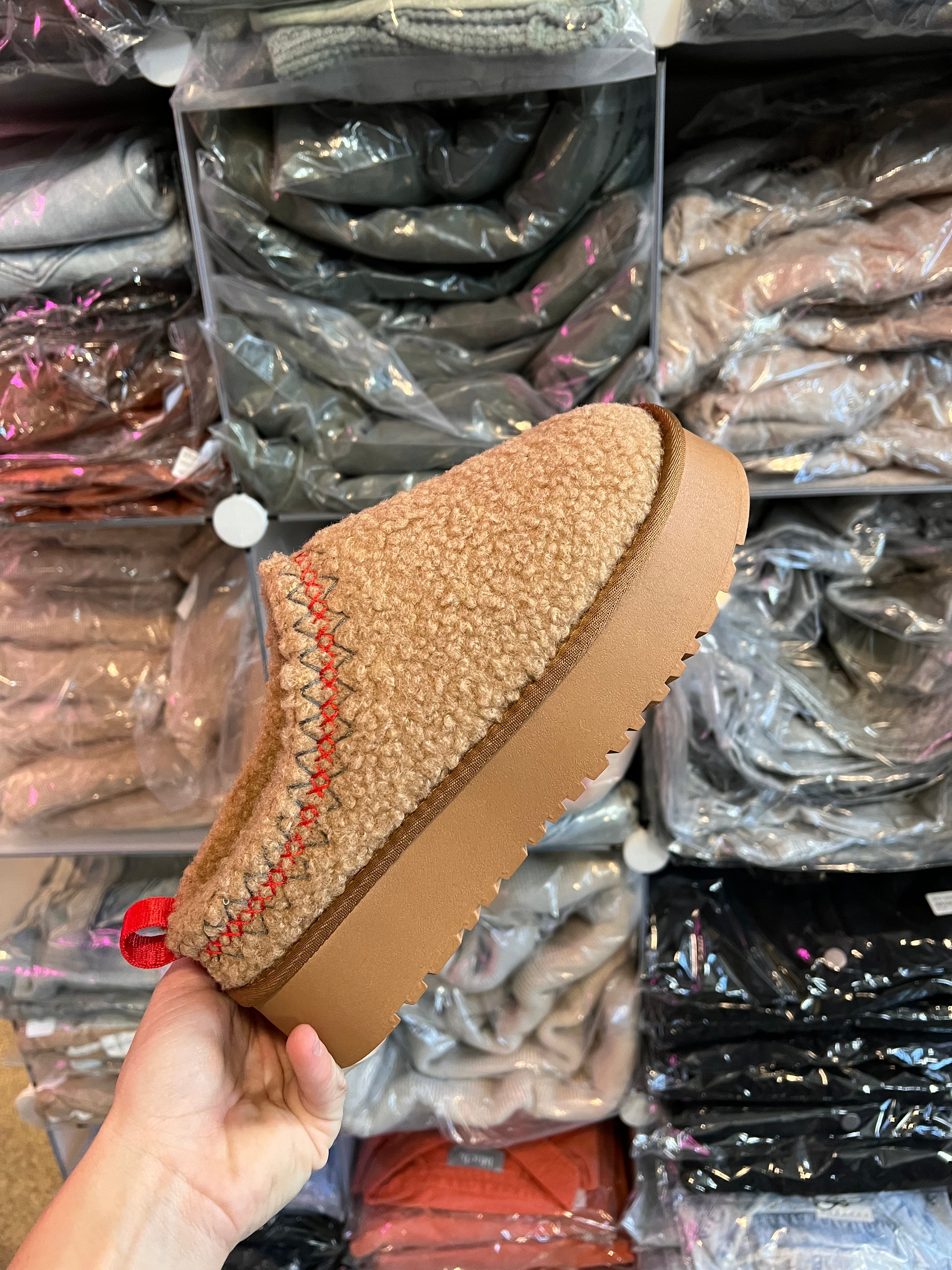 Hadley Sherpa Platform Winter Slides Camel