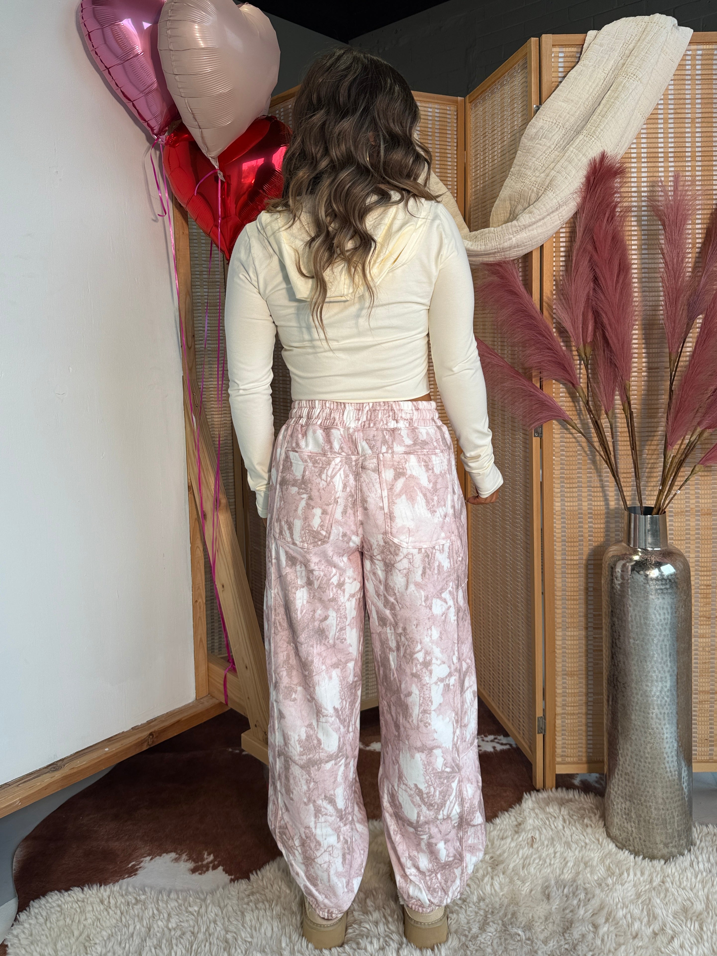 Winter Woods Barrel Sweatpants Pink Camo