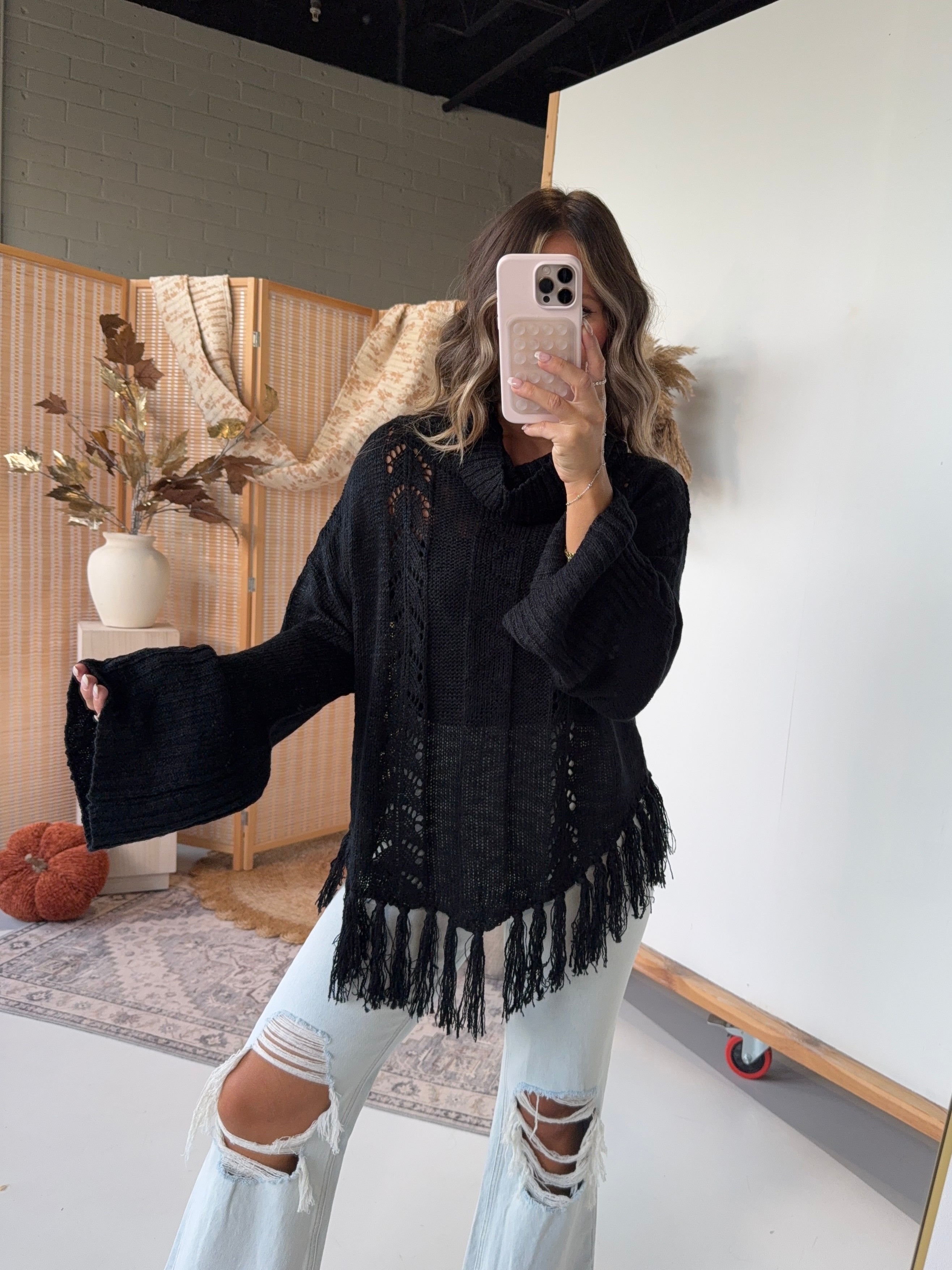 Cabin Stay Fringe Sweater Black