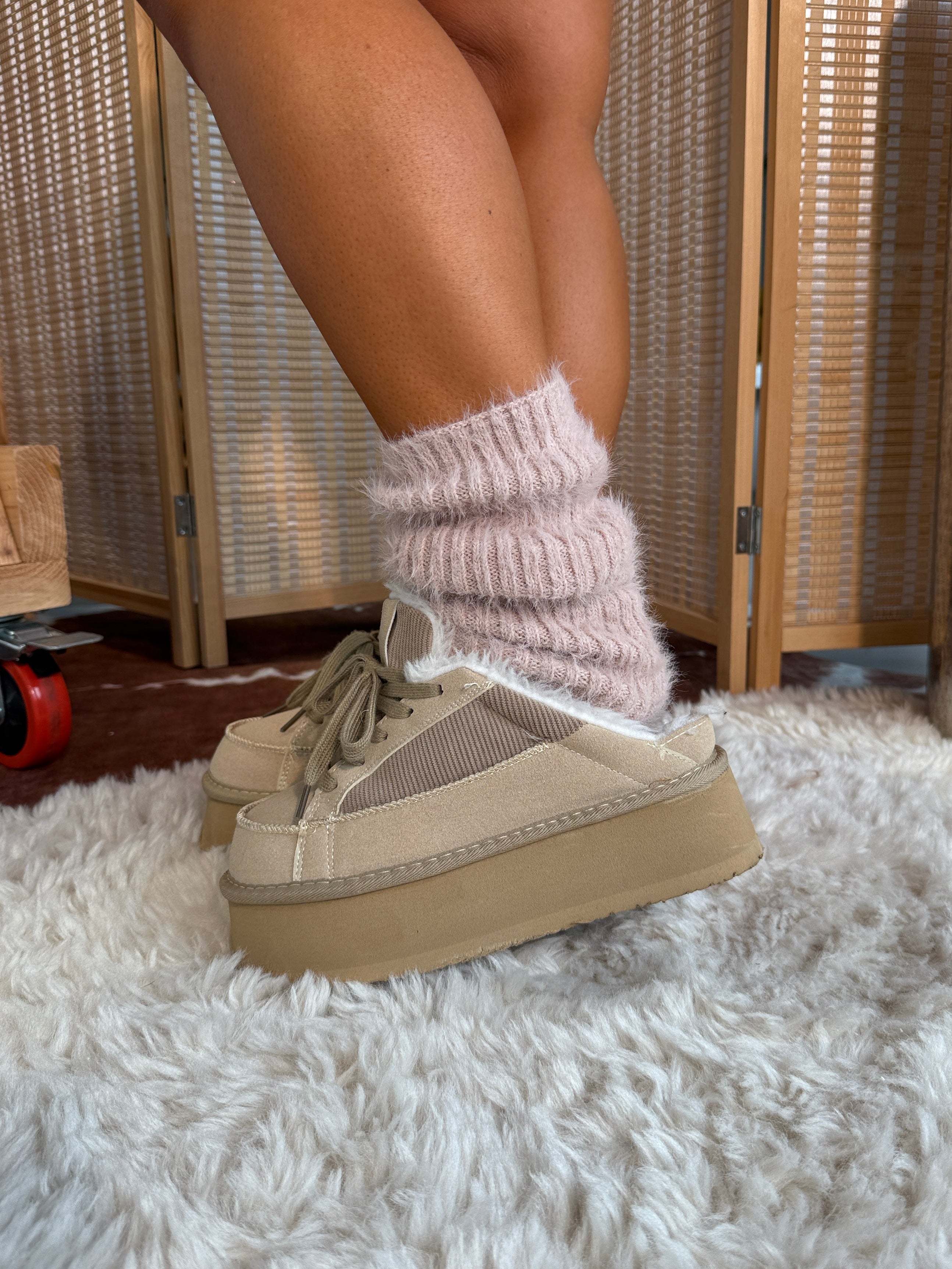 Eyelash Leg Warmers Blush