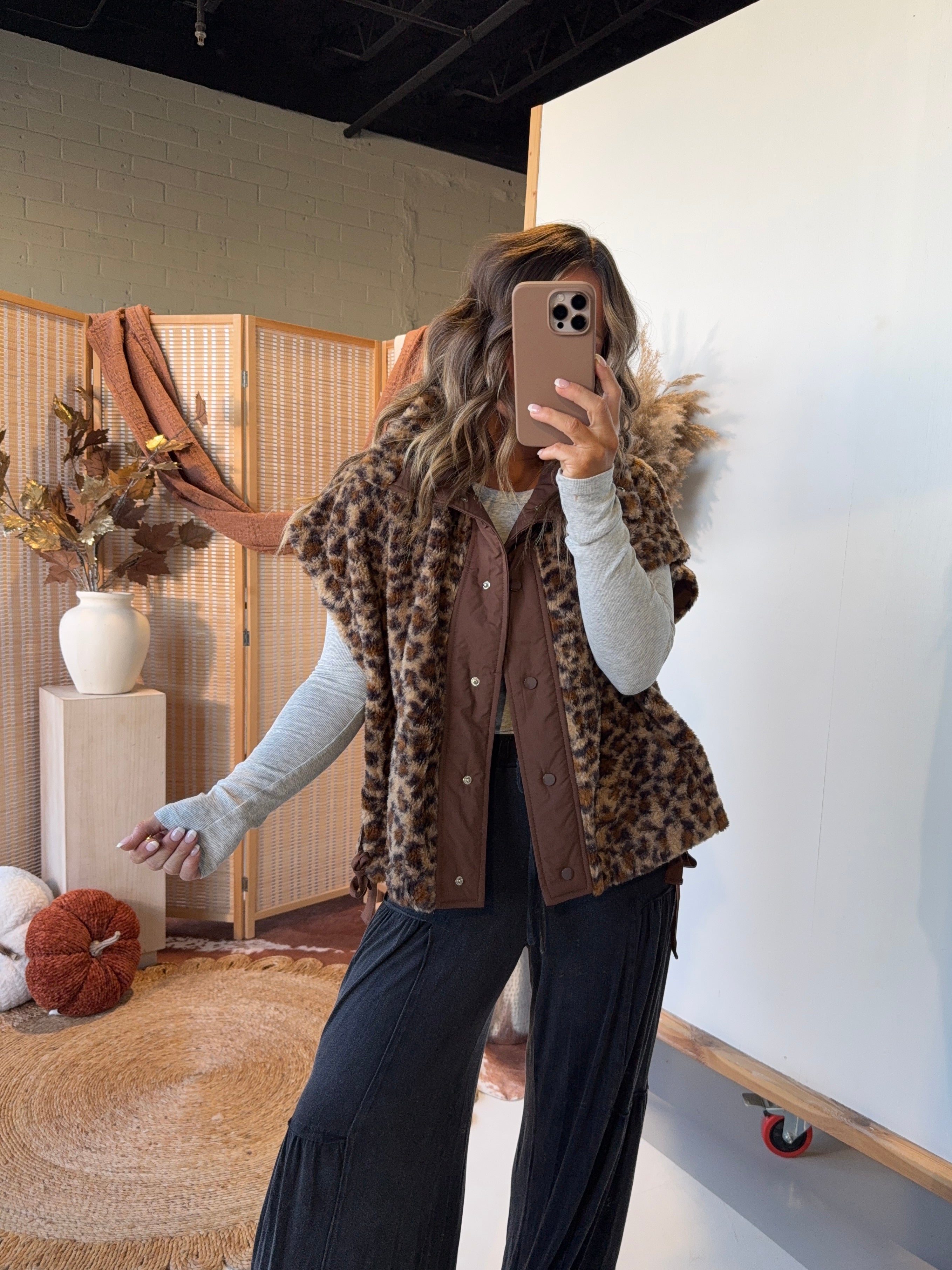 Everleigh Sherpa Vest Leopard