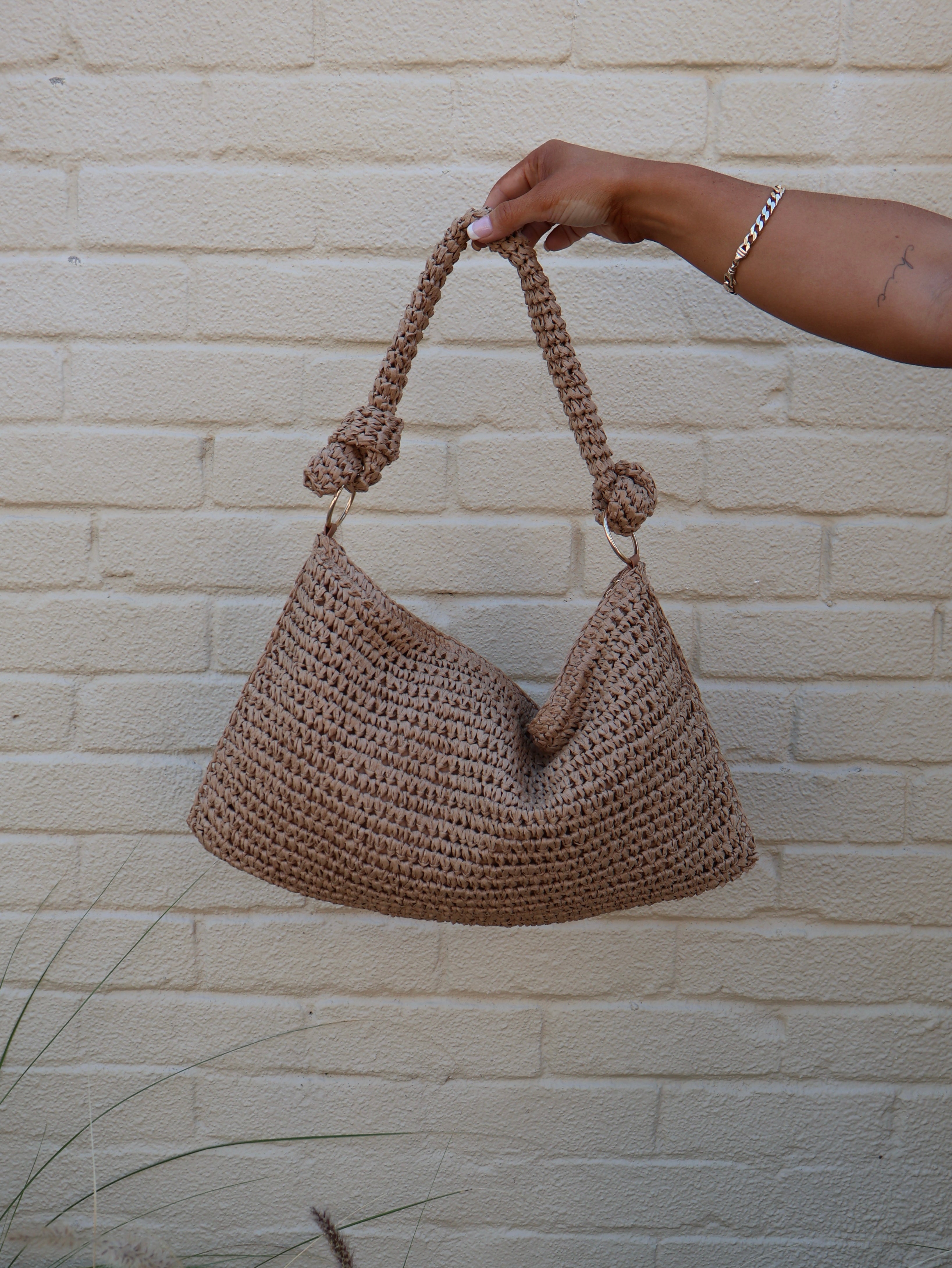 Sadie Braided Straw Hand Bag