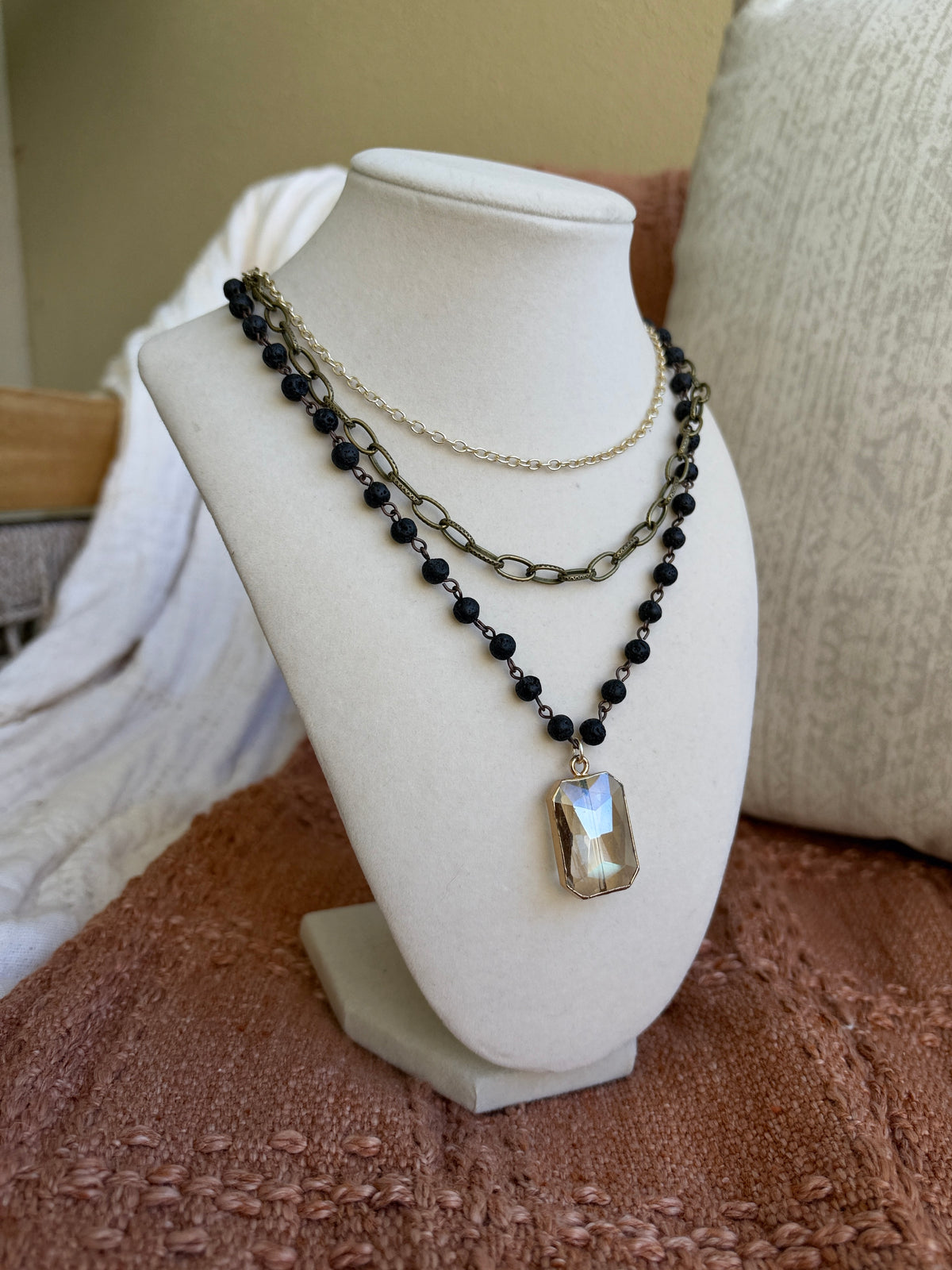 Peyton Layered Necklace Black