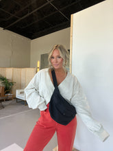 Load image into Gallery viewer, BLACK OVERSIZED CANVAS BELT BAG
