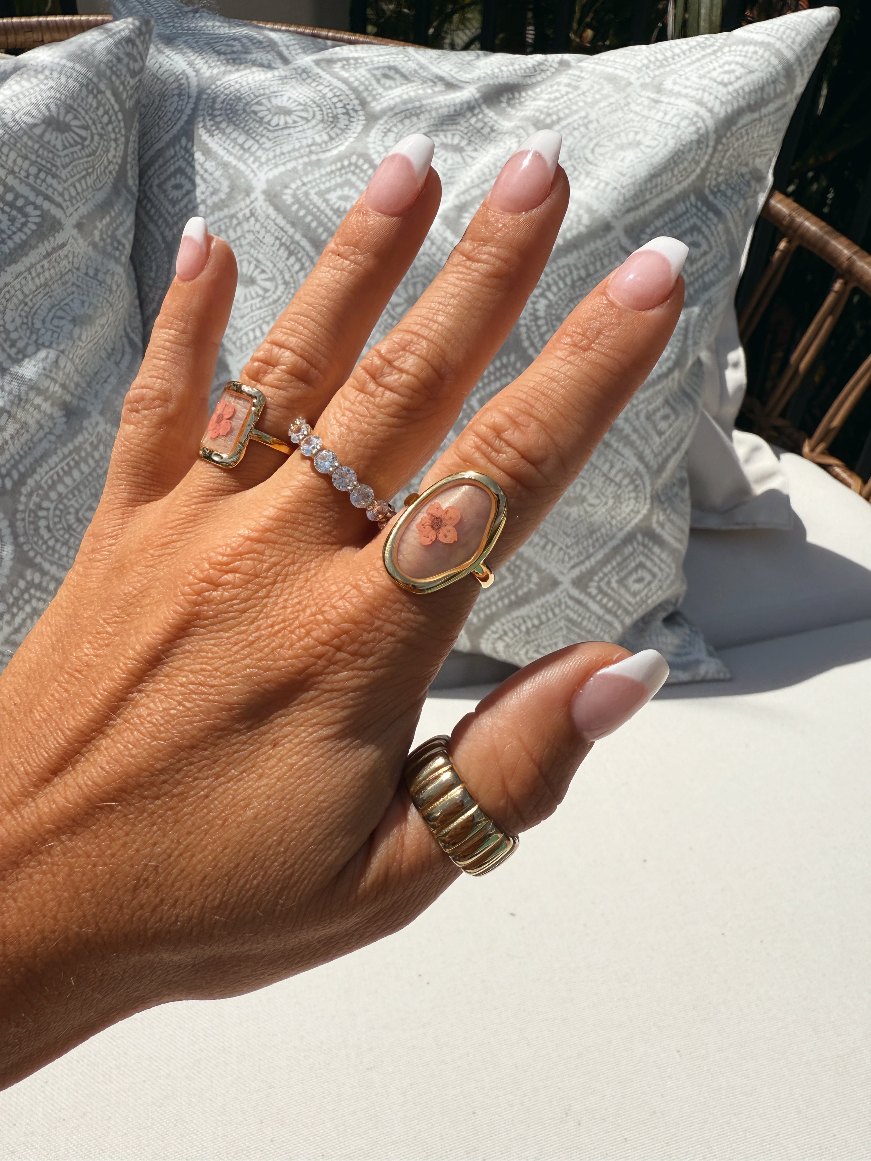 Immortal Flower Ring Gold