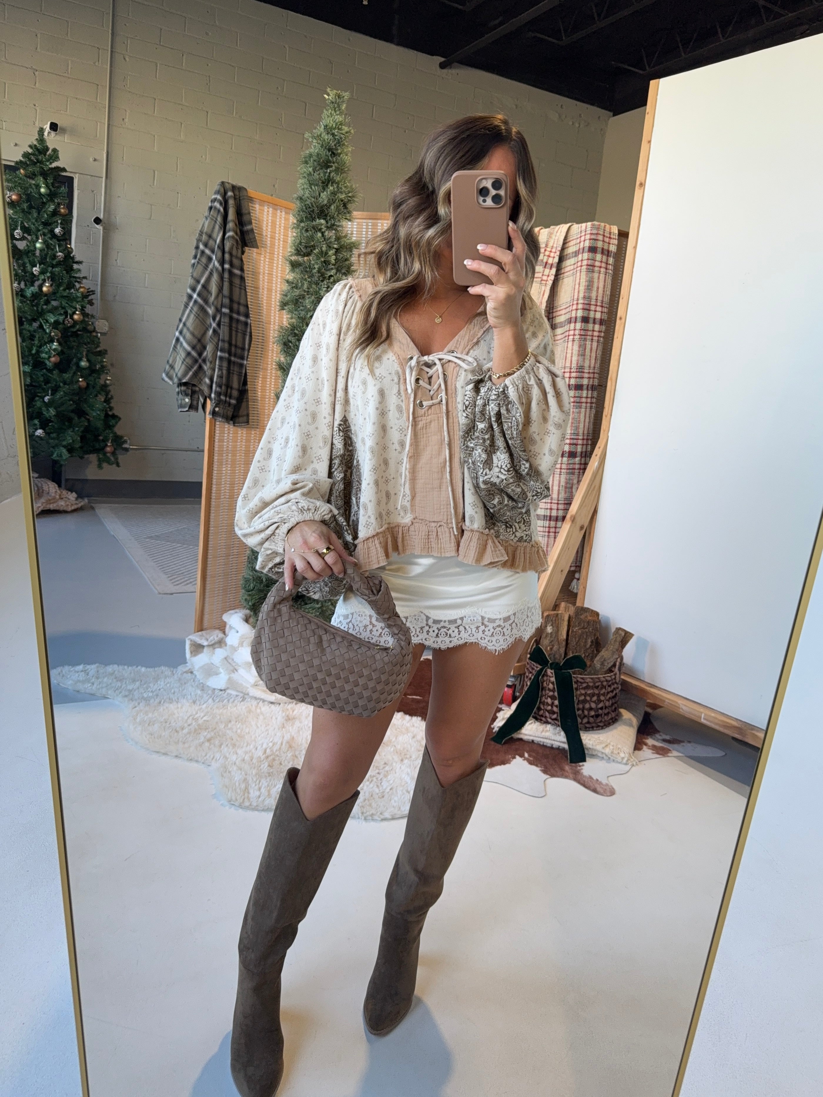 Naya Suede Boots Taupe