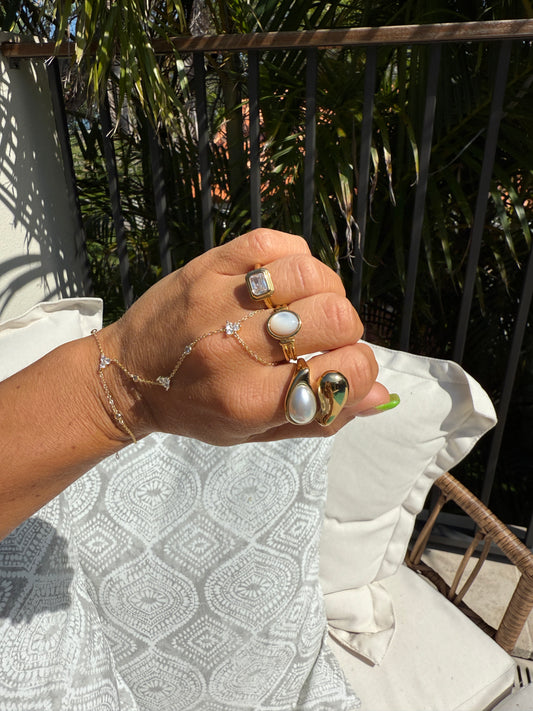 Sloan Wavy 18K Gold Ring