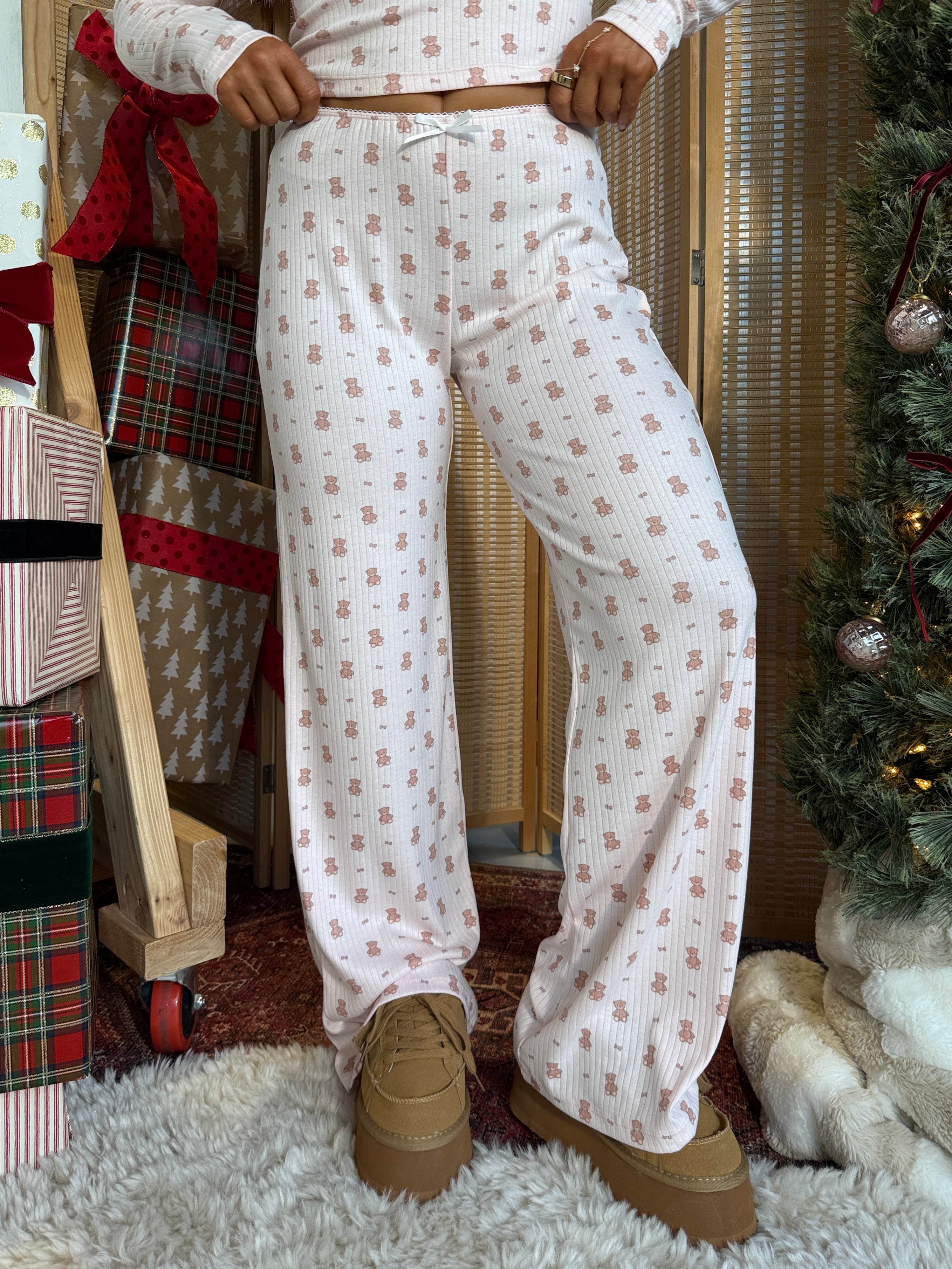 Teddy Bear Kisses Pajama Pants Pink