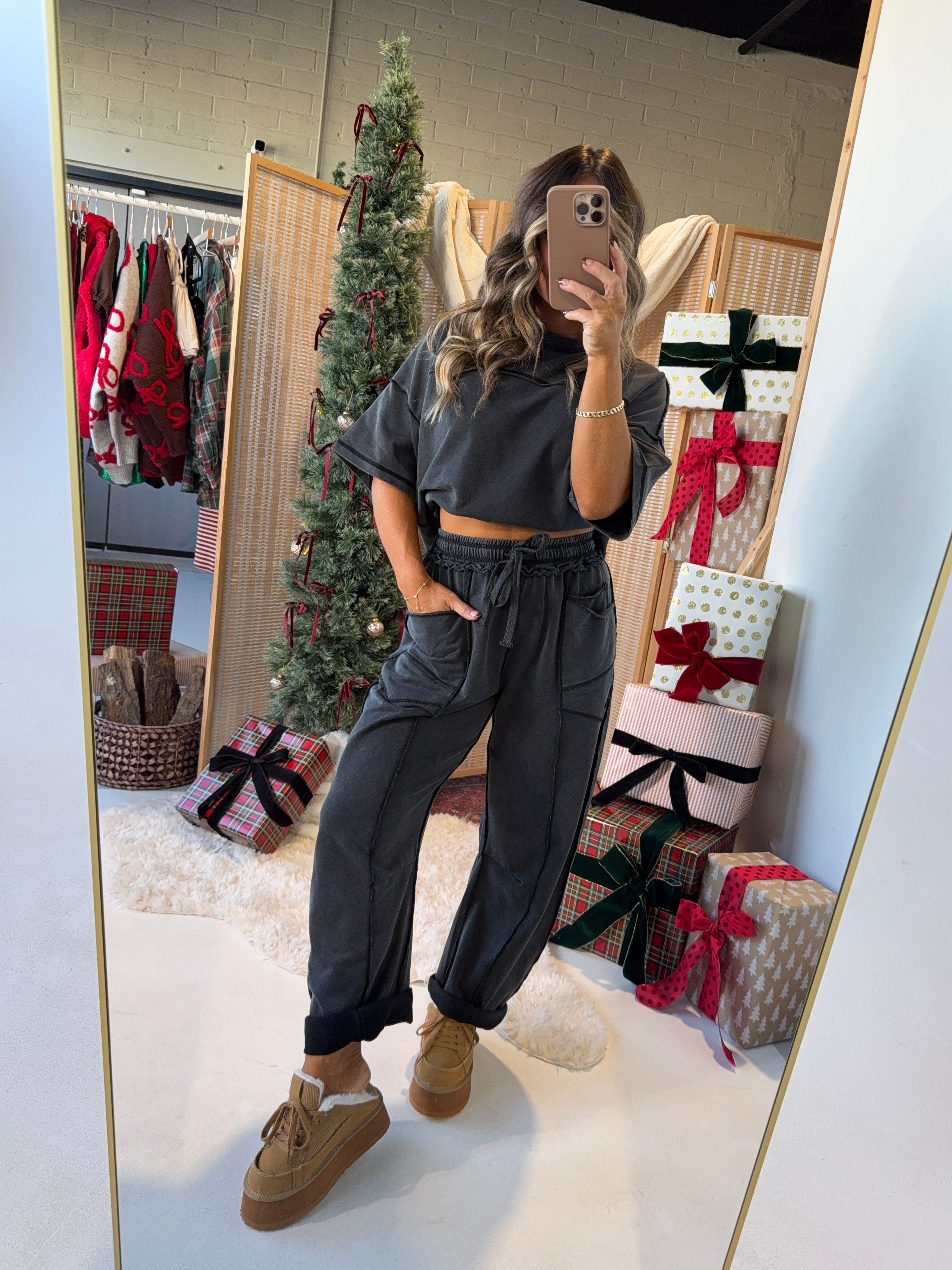 Alpine Views Lounge Set Washed Black