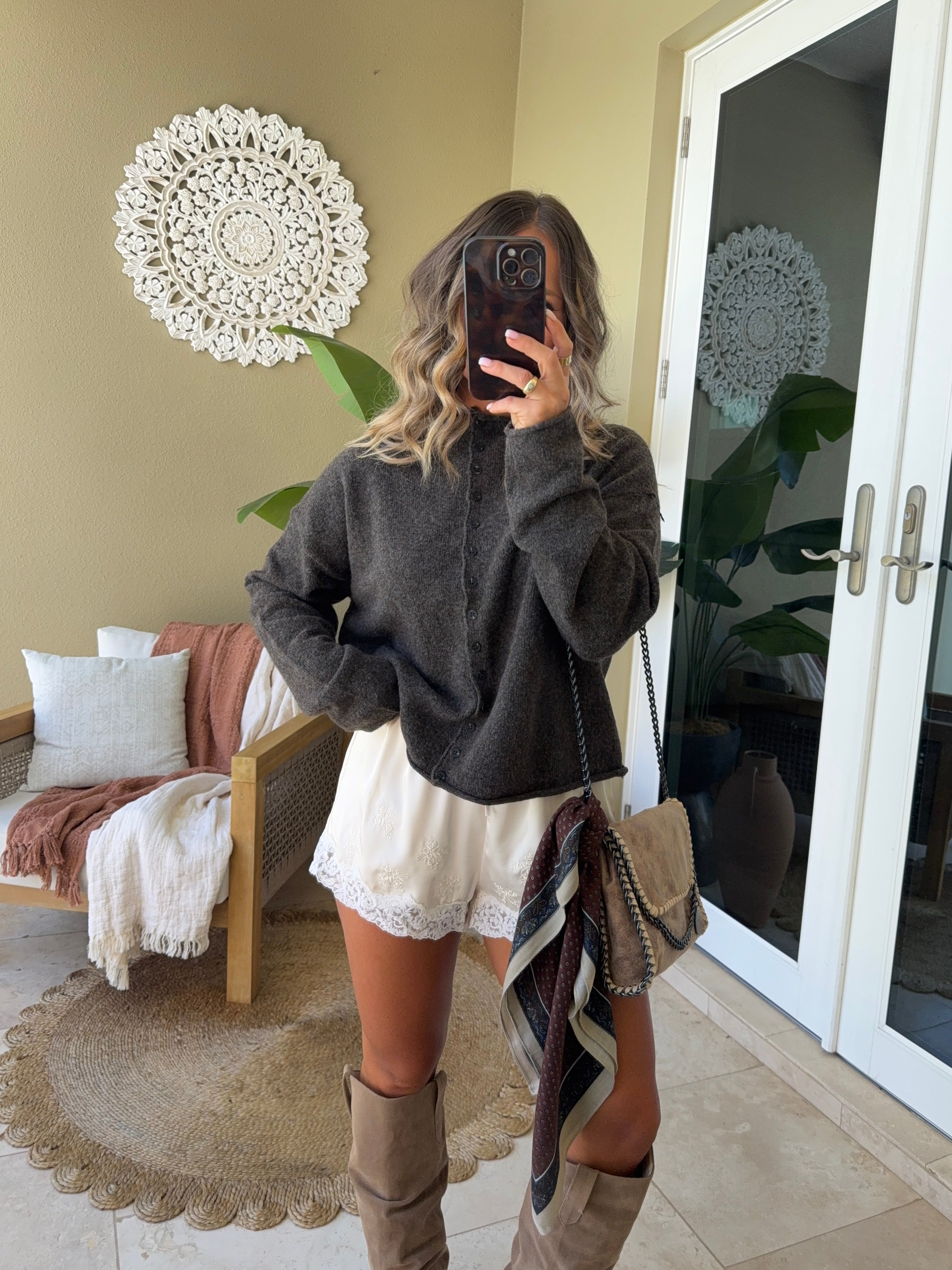 Autumn Romance Lace Shorts Cream