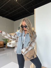 Load image into Gallery viewer, IN SEASON MIXED PLAID DENIM JACKET
