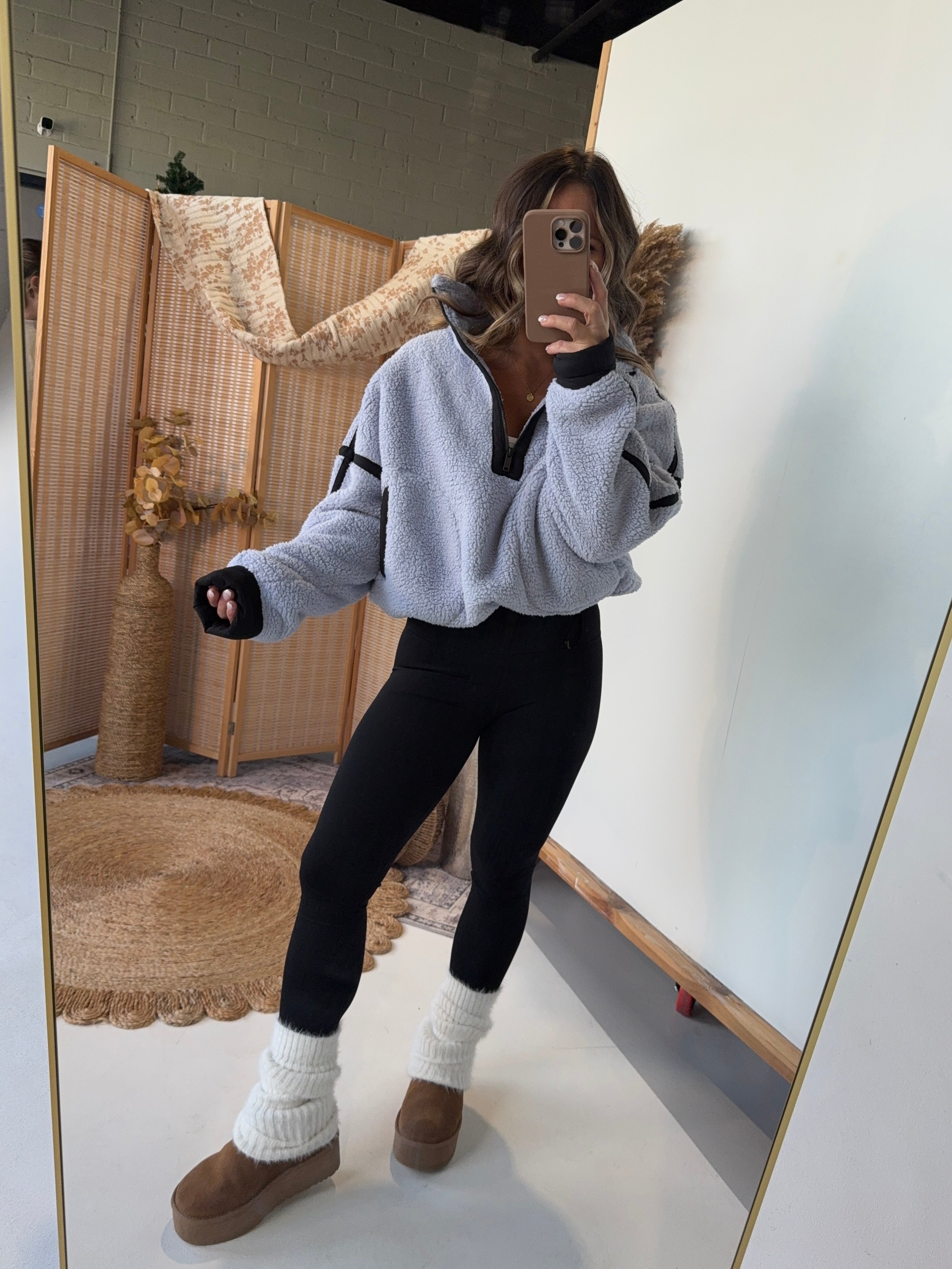 Cozy Cabin Sherpa Pullover Blue/Black