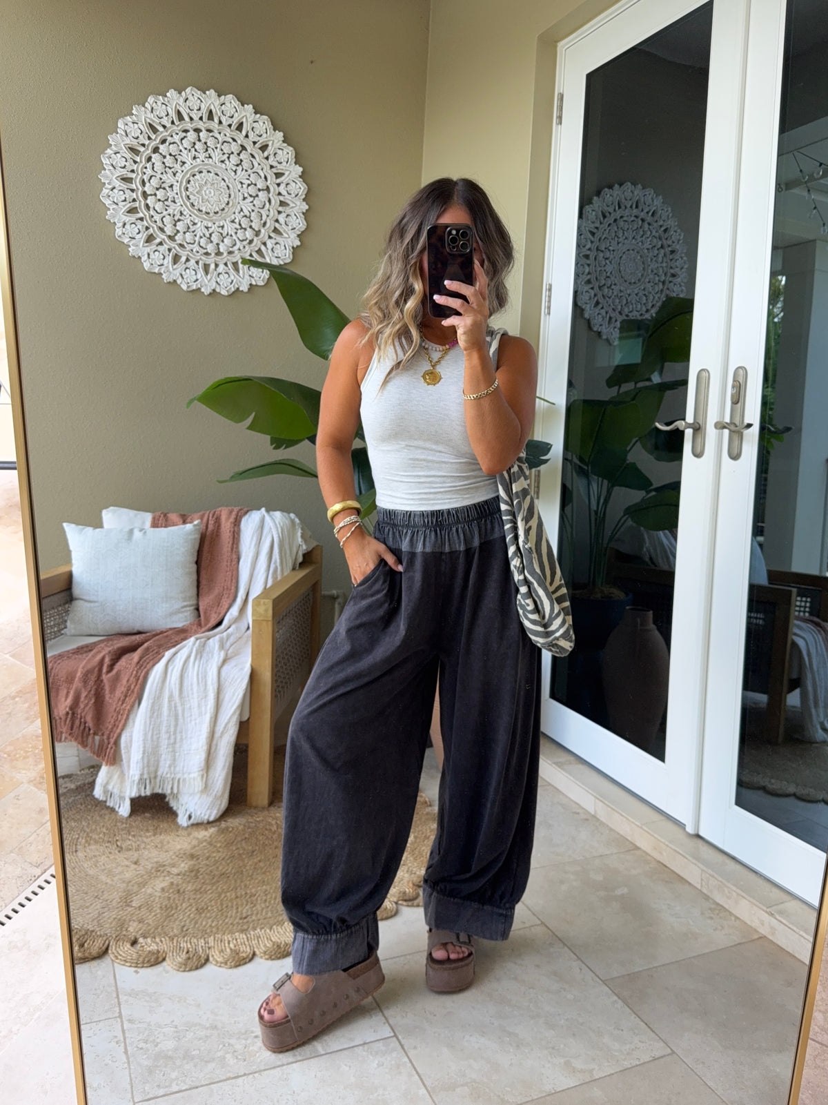 Be My Baby Barrel Joggers Black
