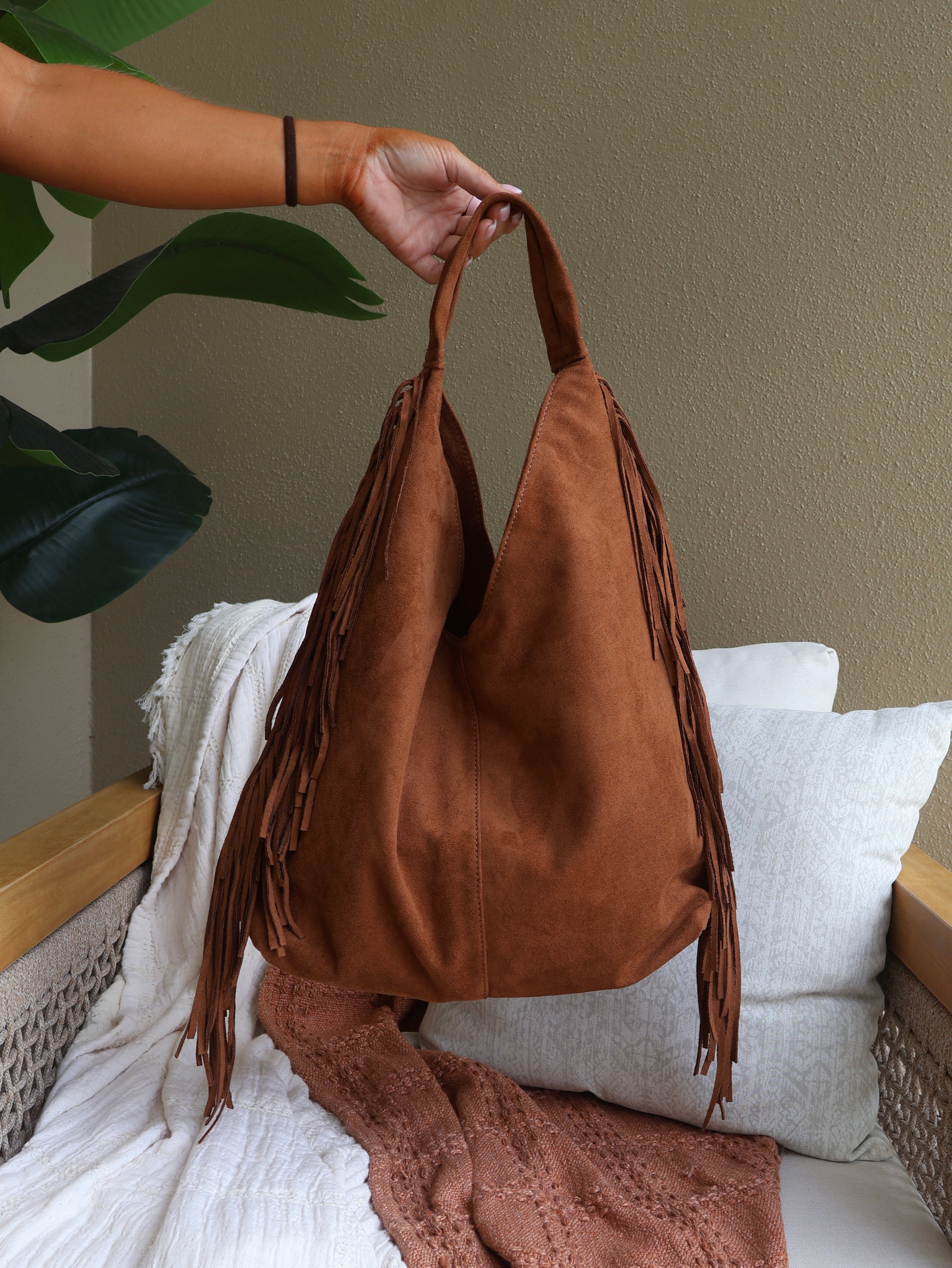 Western Skies Slouchy Fringe Bag Camel