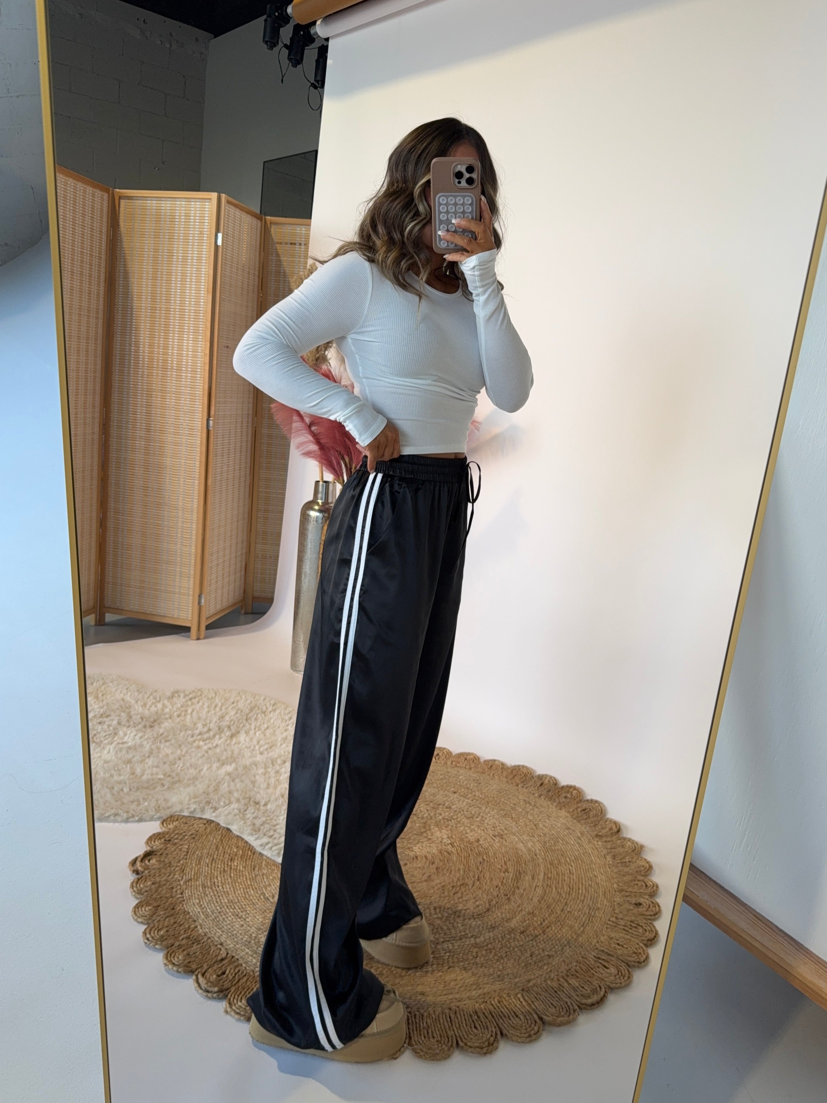 Feeling Lucky Satin Pants Black