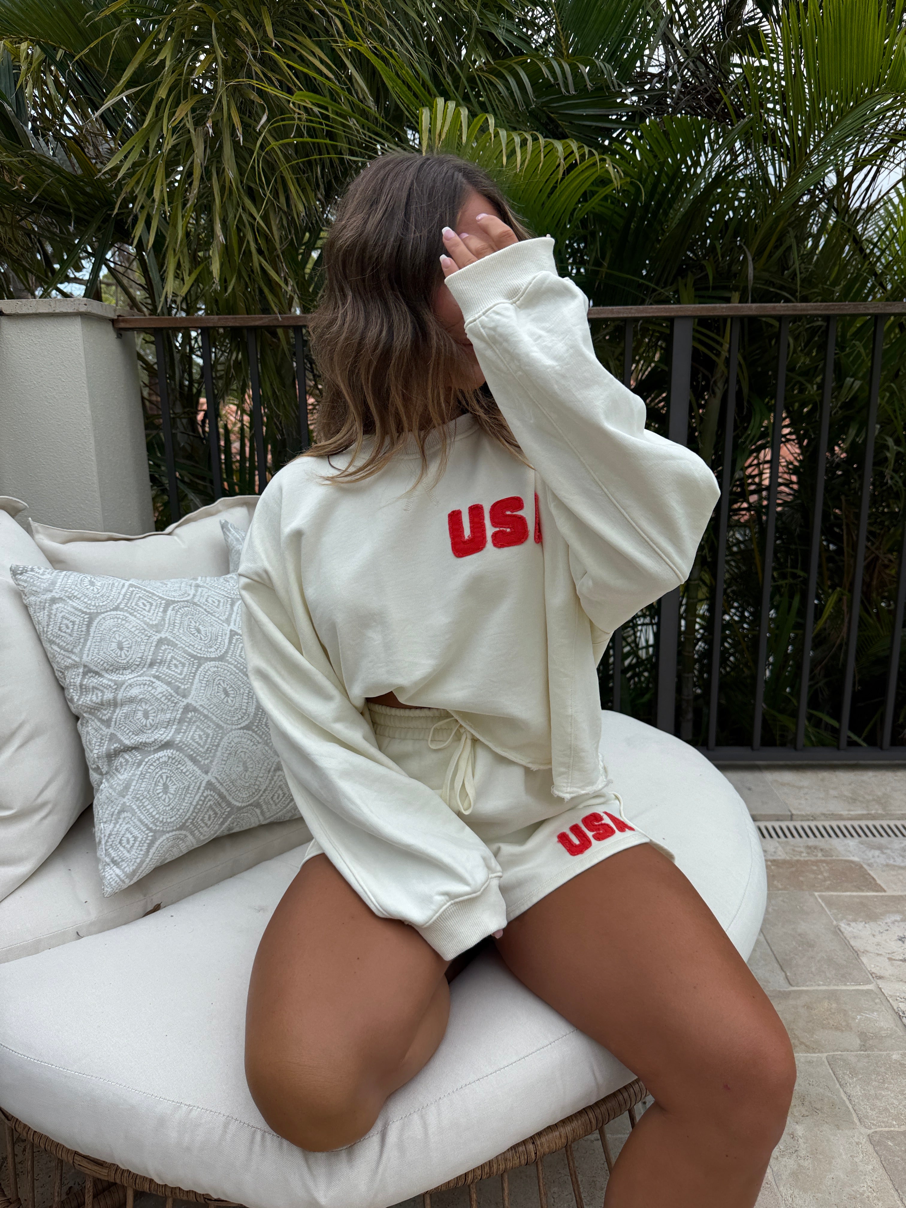 USA Vintage Oversized Crewneck Ivory