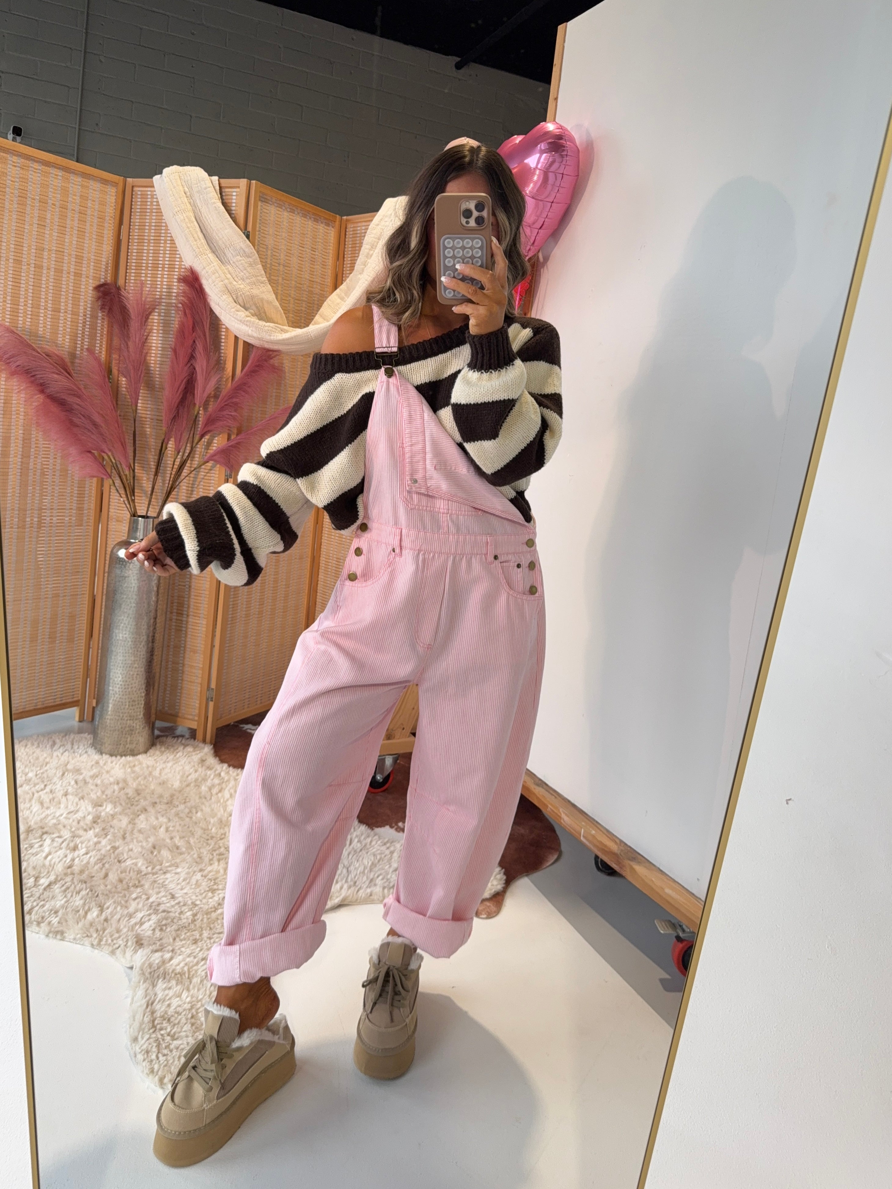 Kiss Me Barrel Overalls Pink