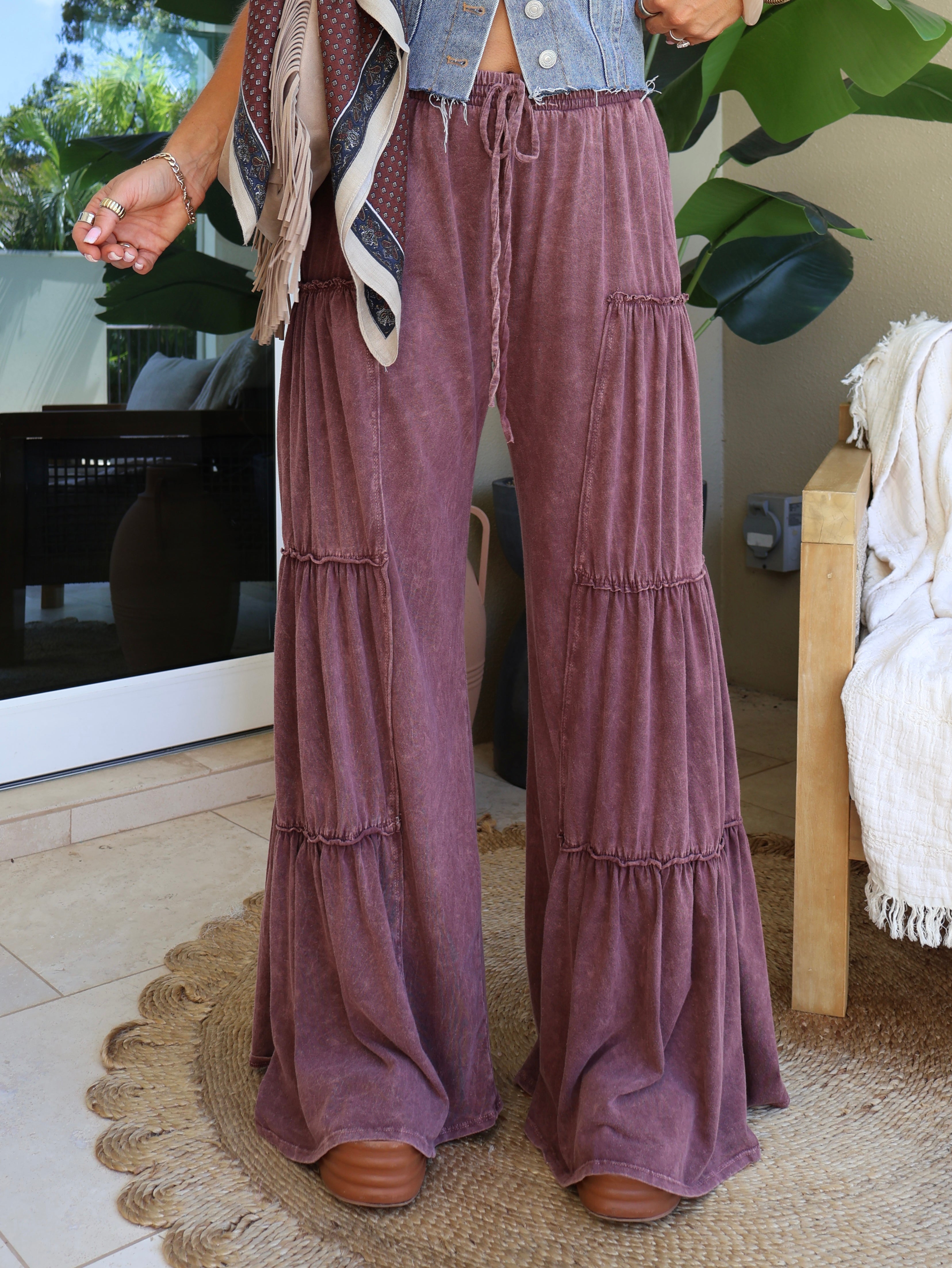 Vera Tiered Lounge Pants Fig