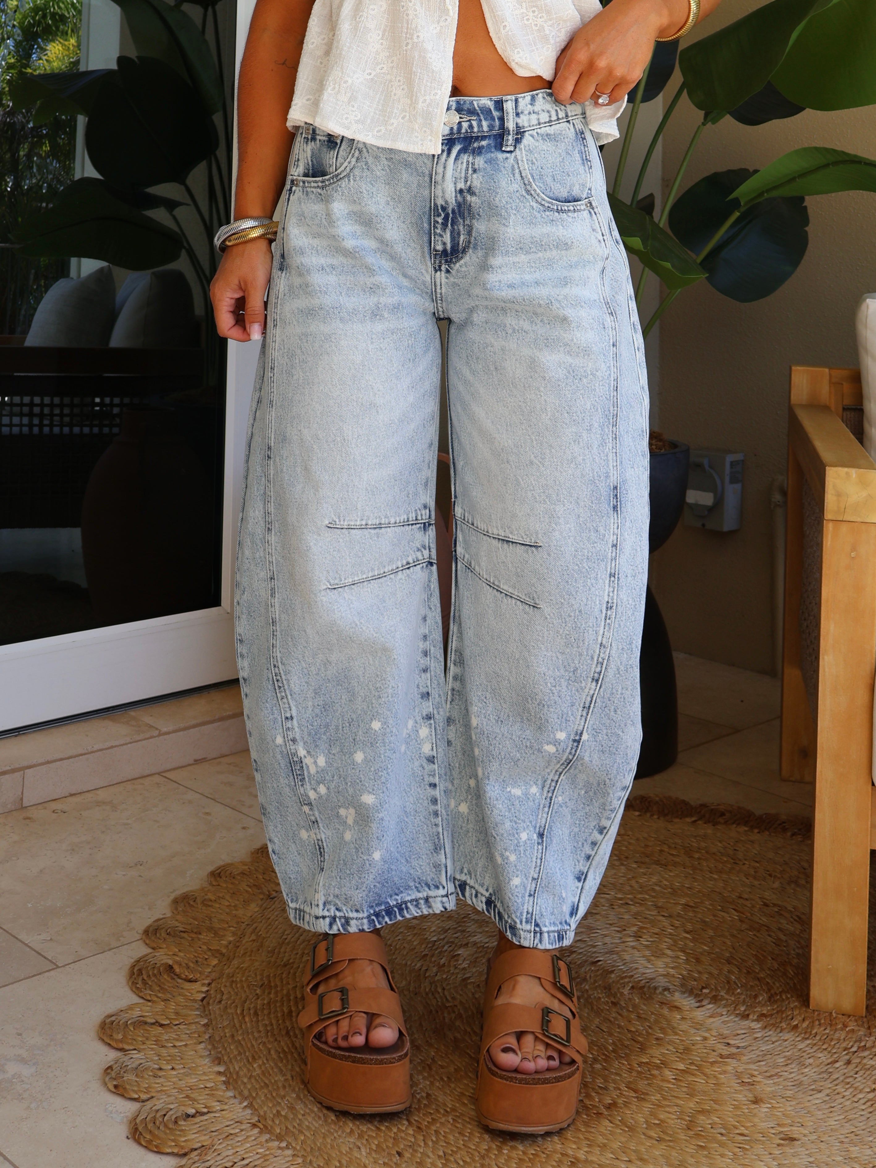 Sara Light Denim Barrel Jeans
