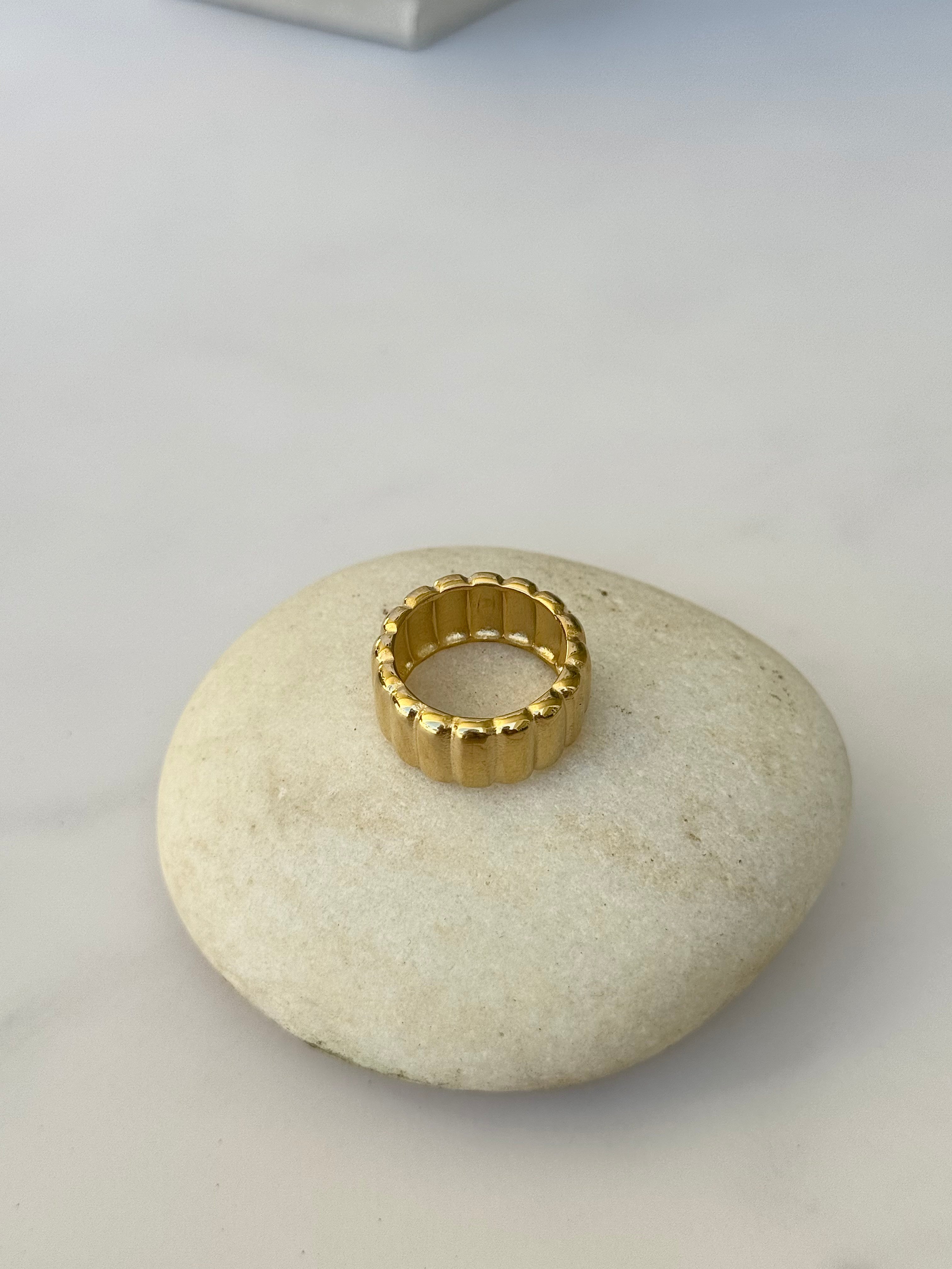 Kyle Band Ring 18K Gold