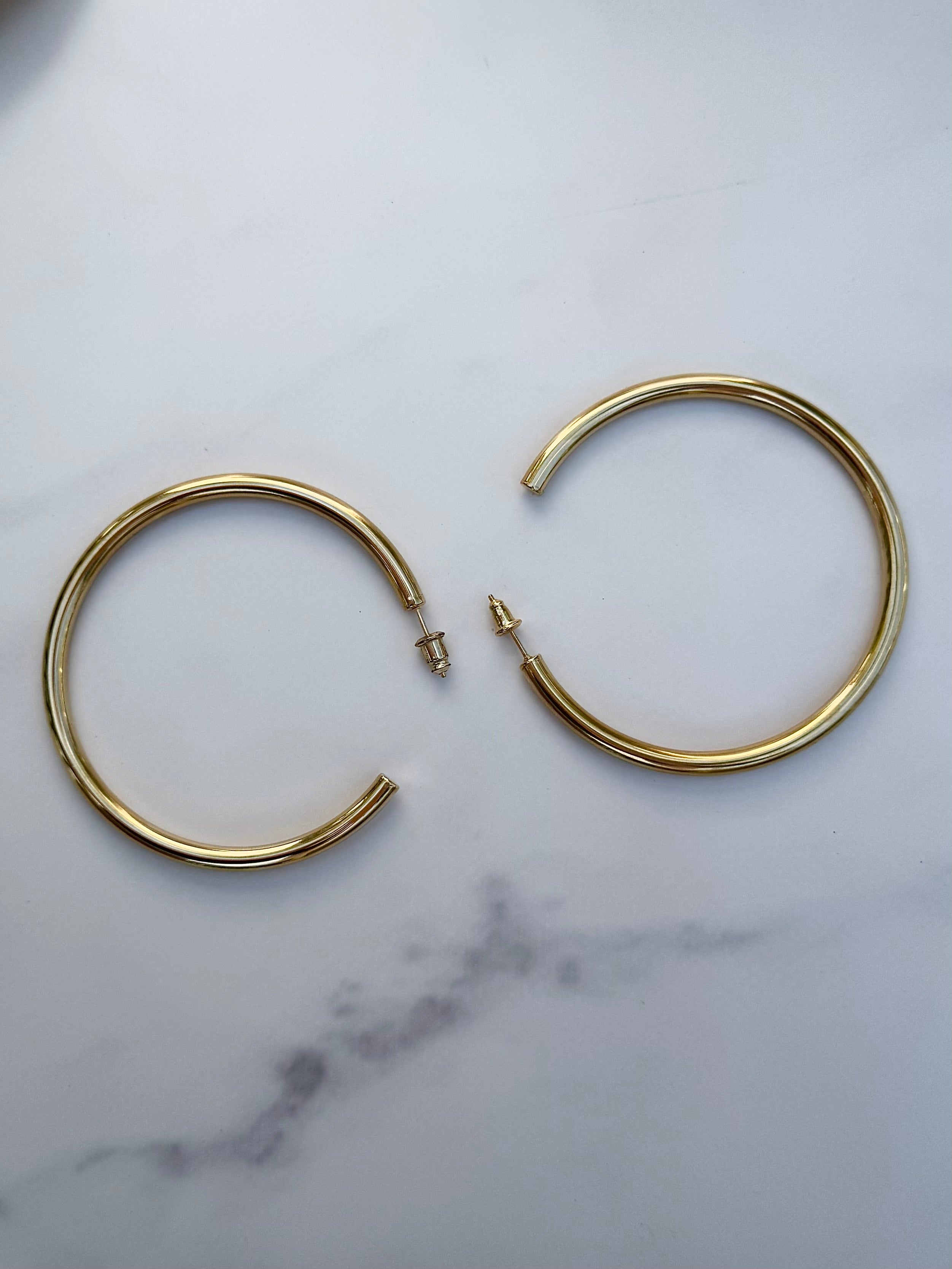 Clara Hoop Earrings Gold