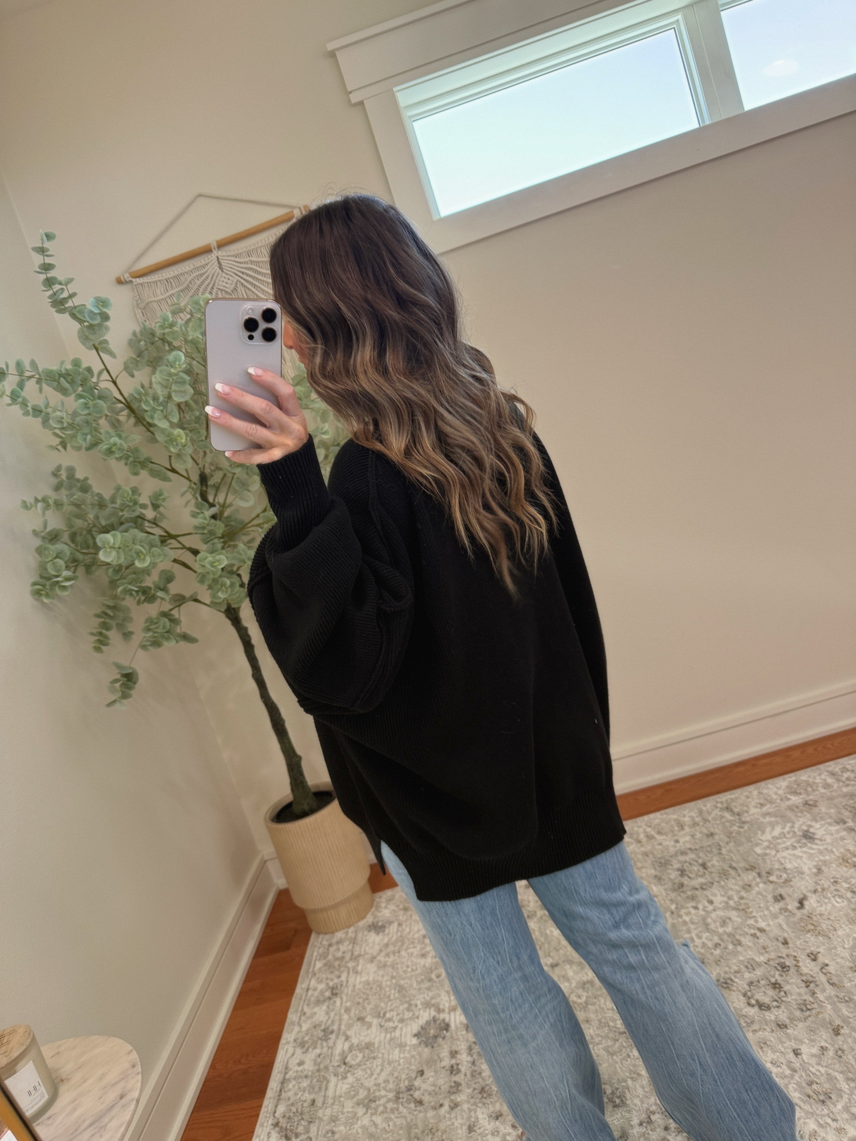 Promise Me Cropped Sweater Black