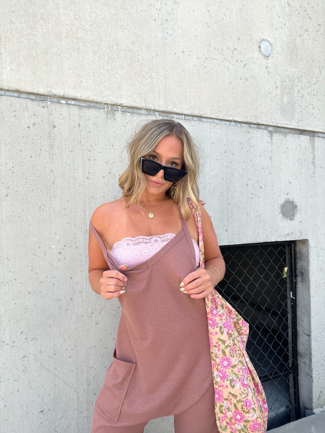 BLOCK PARTY LACE BANDEAU LIGHT PINK
