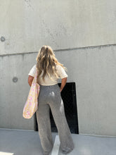 Load image into Gallery viewer, UNWIND MINERAL WASHED SWEATPANTS
