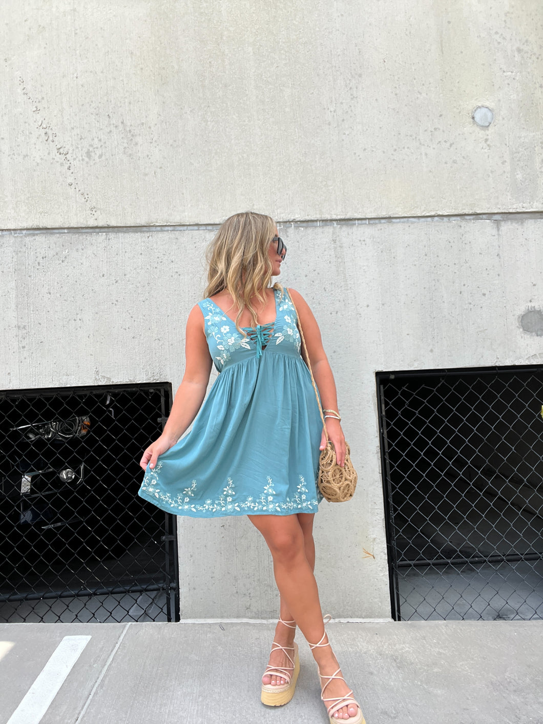LUCIA FLORAL FLOW MINI DRESS