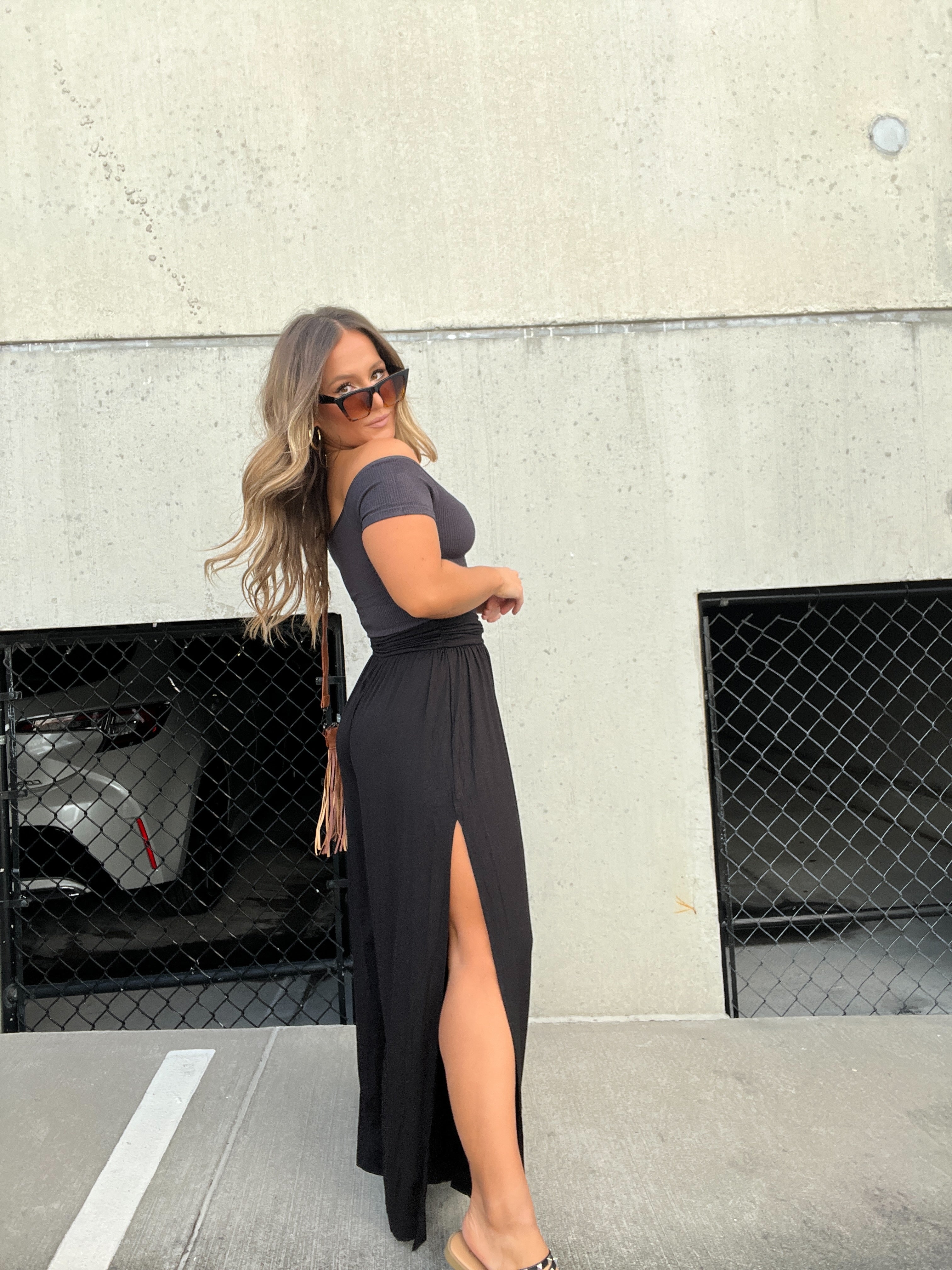 Off the Shoulder Basic Top Black