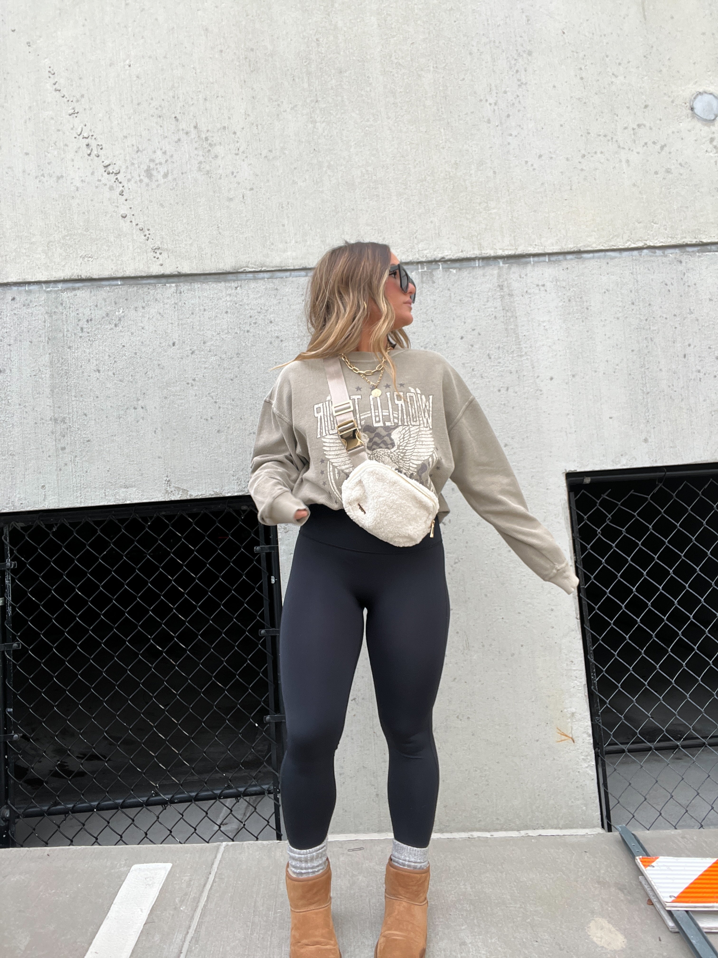 Rock n Roll Ribbed Crewneck Camel