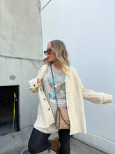 Load image into Gallery viewer, TURQ EAGLE DISTRESSED TEE
