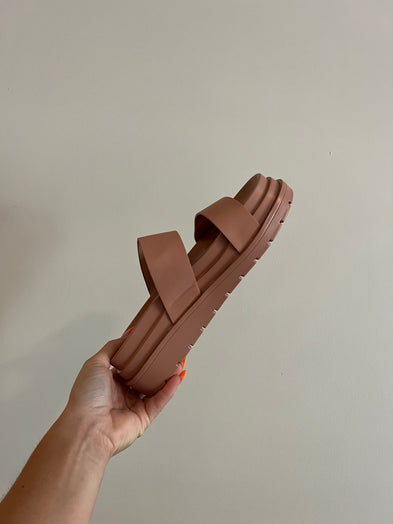 MAUVE STACKED SLIDES