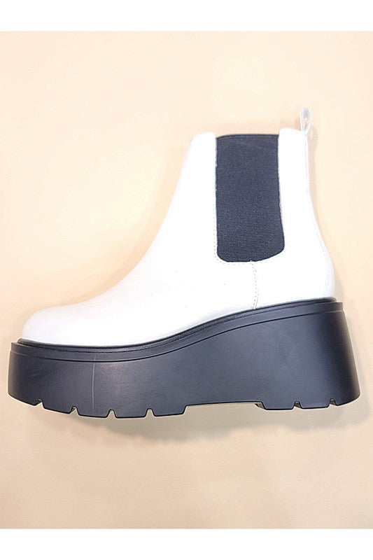 Lizze Chelsea Boot White